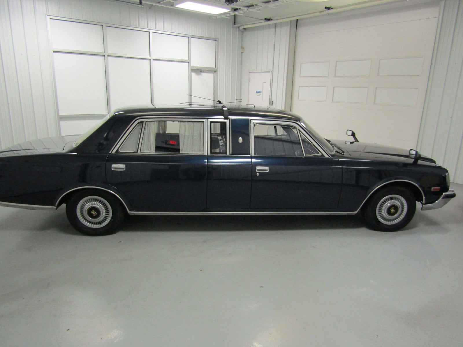 1991 Toyota Century 8