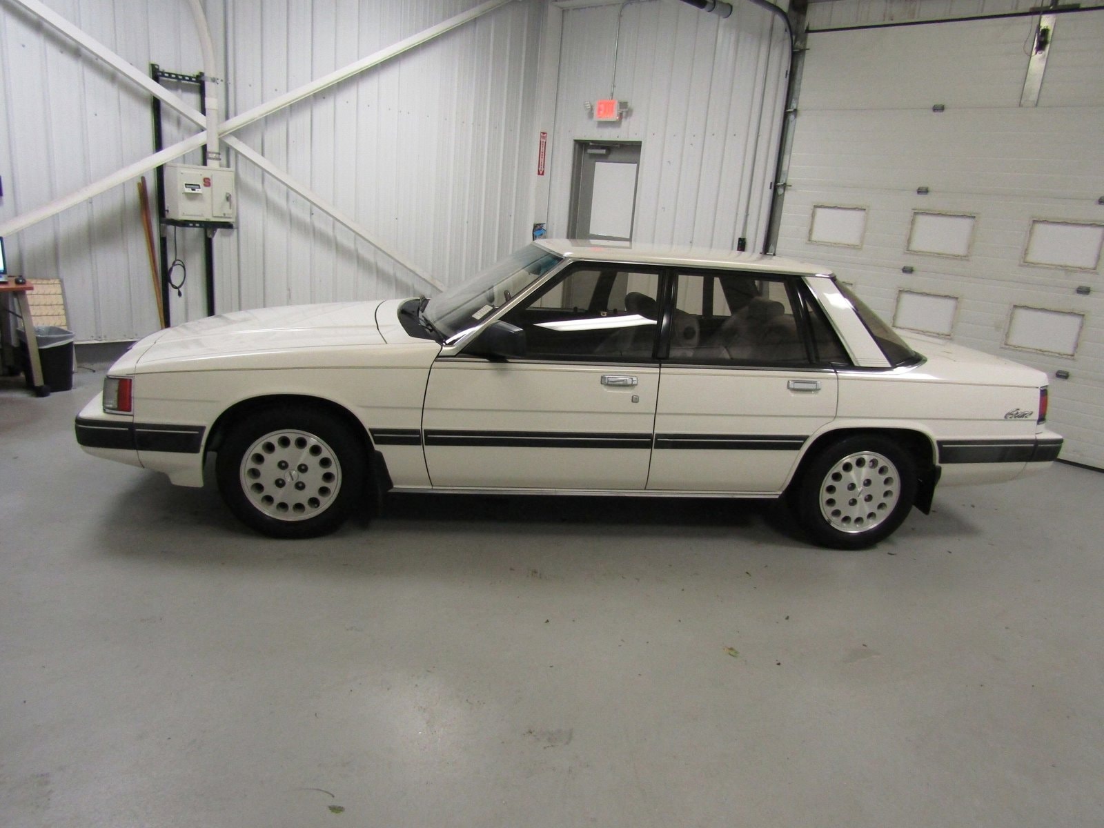 1985 Mazda Cosmo 4