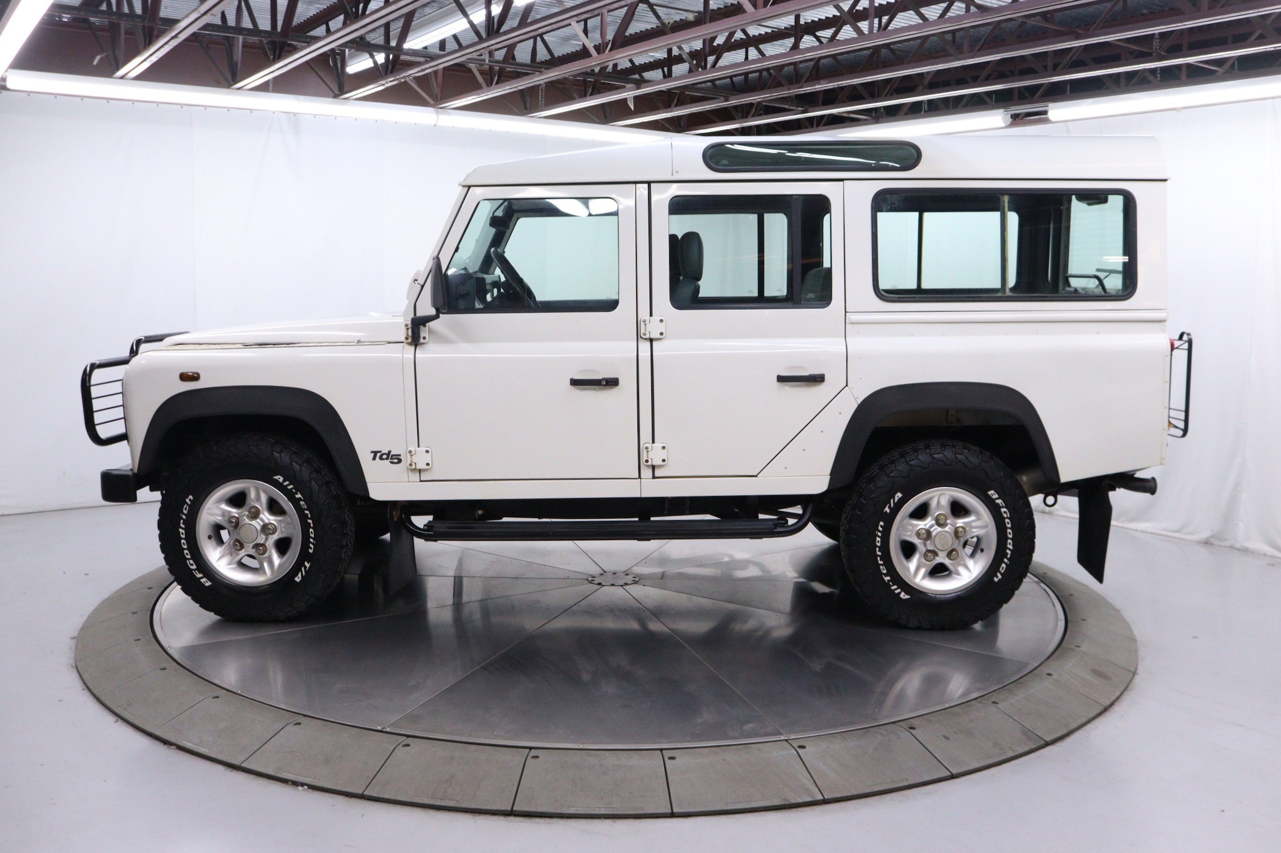 2001 Land Rover Defender 4