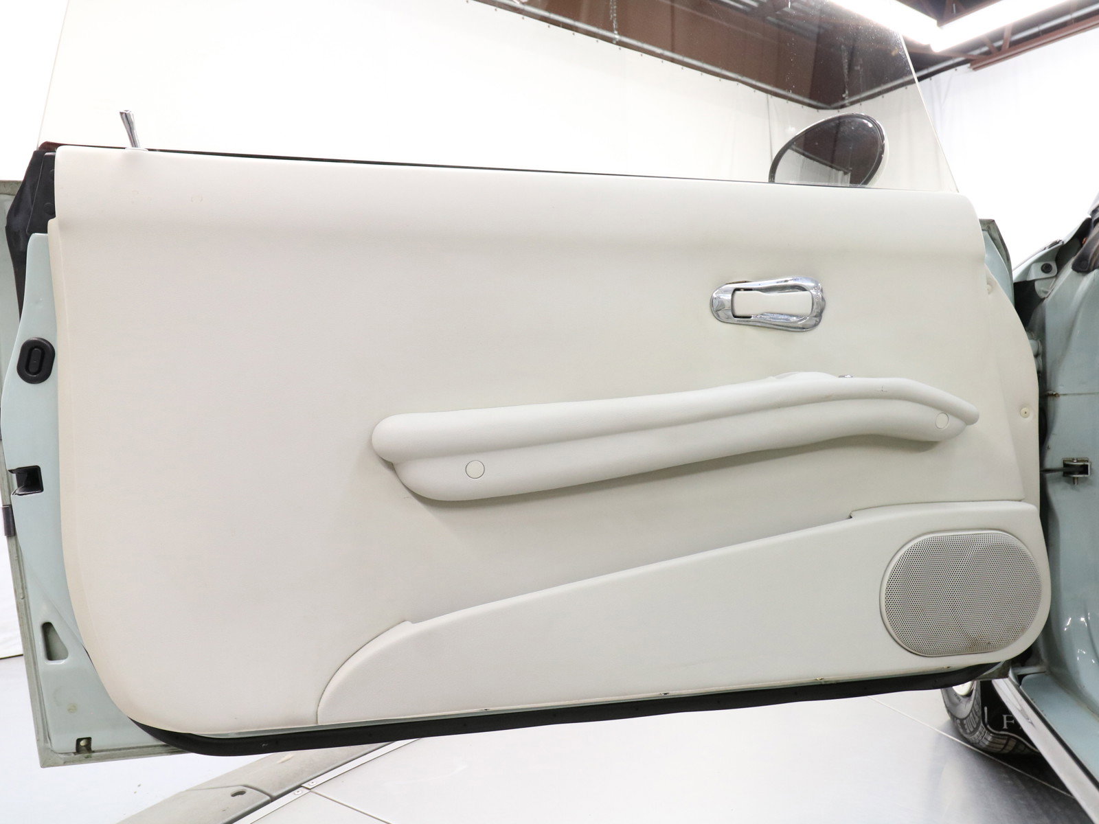 1991 Nissan Figaro 23