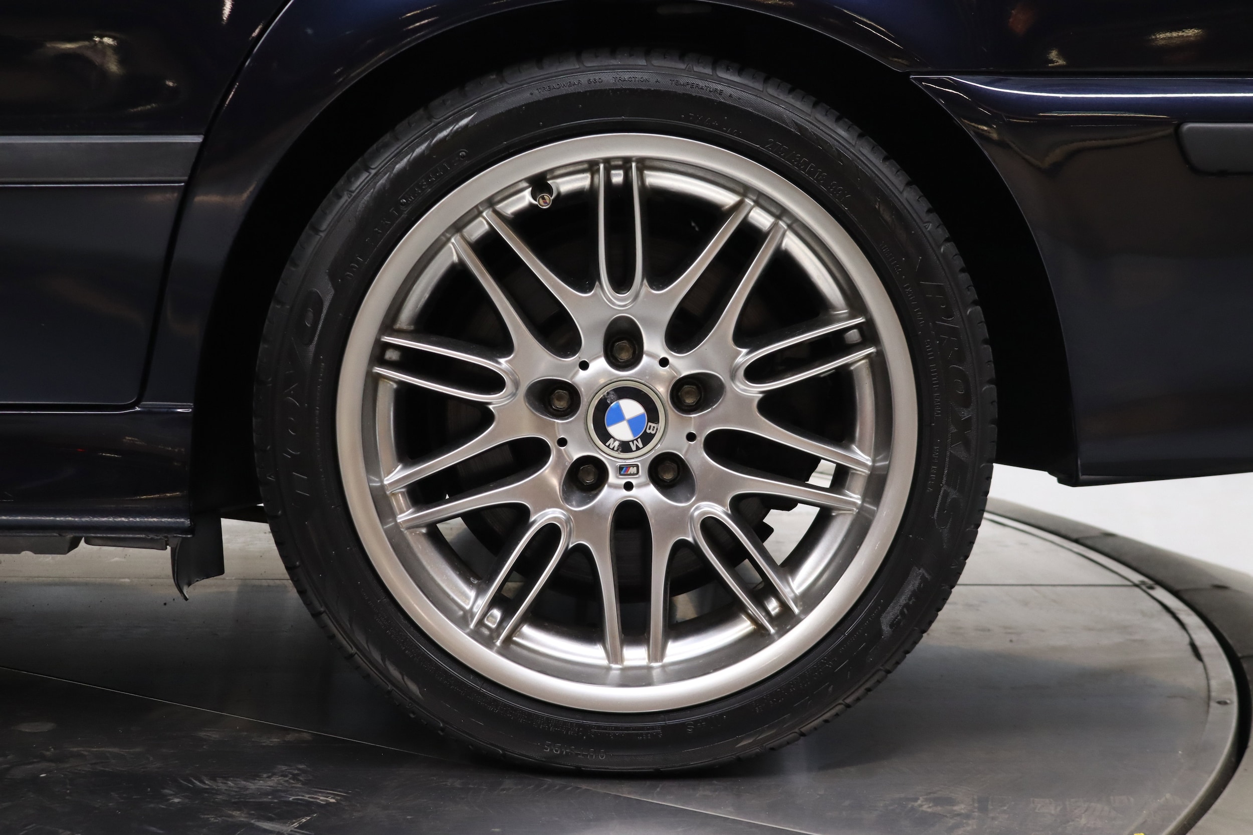 2001 BMW M5 39