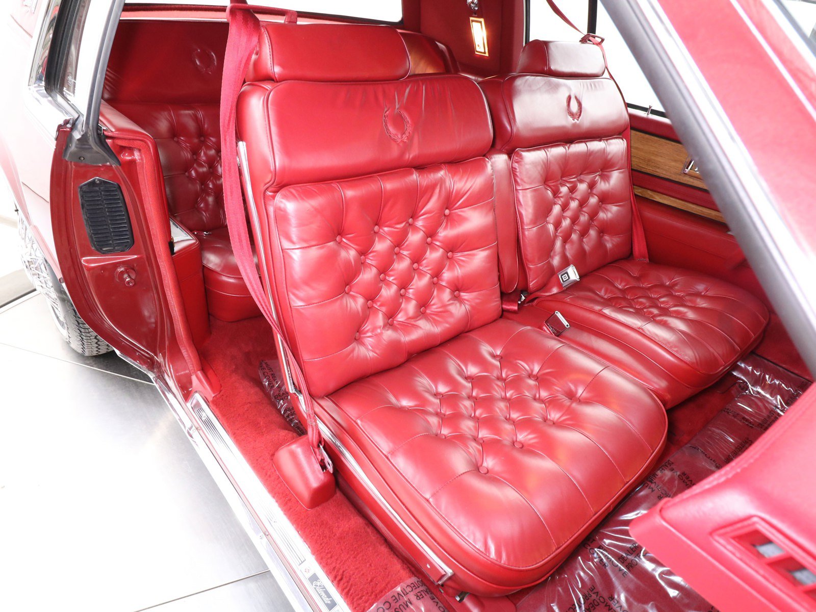 1985 Cadillac Biarritz 17