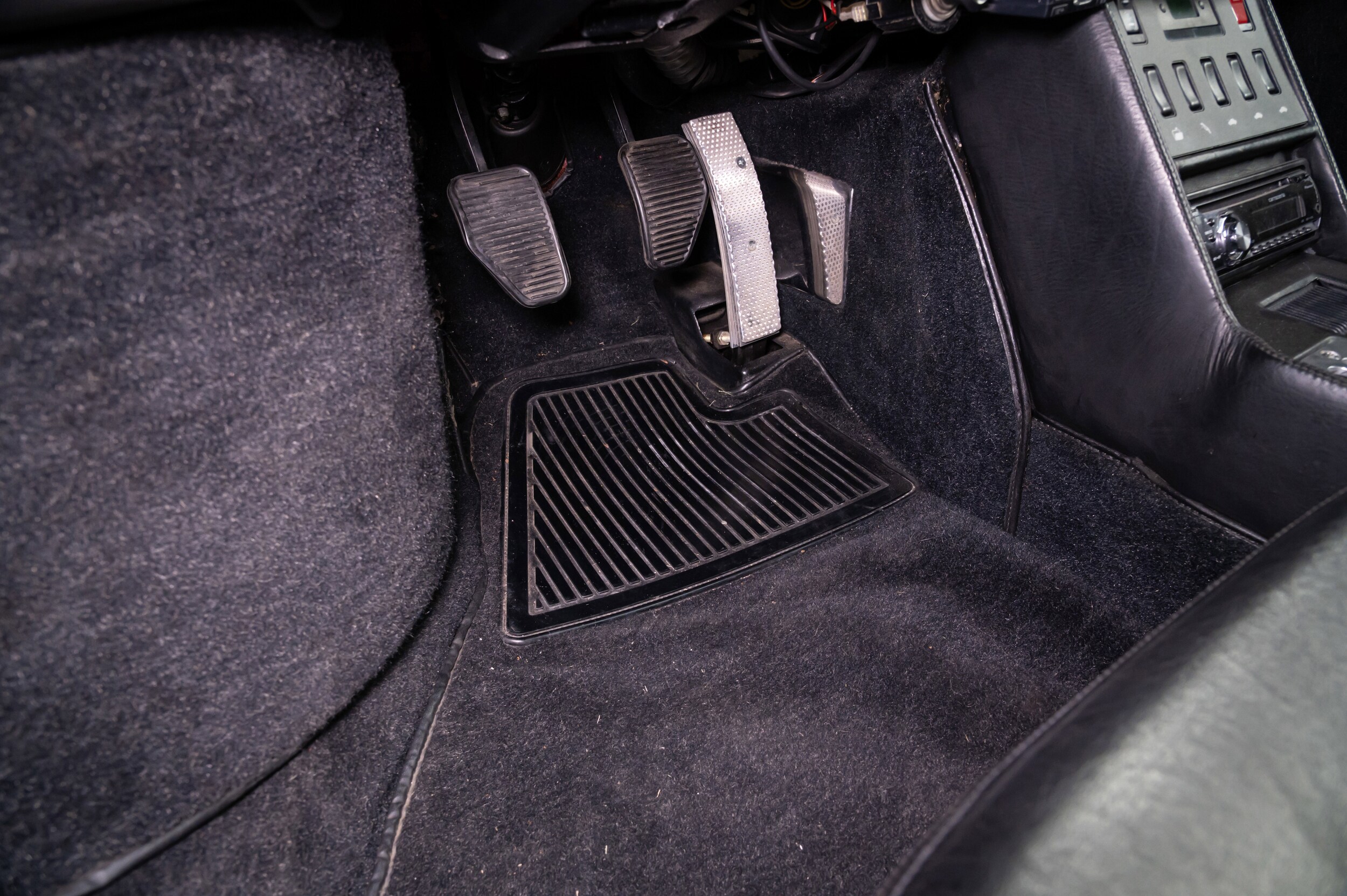 1991 Ferrari Mondial 170
