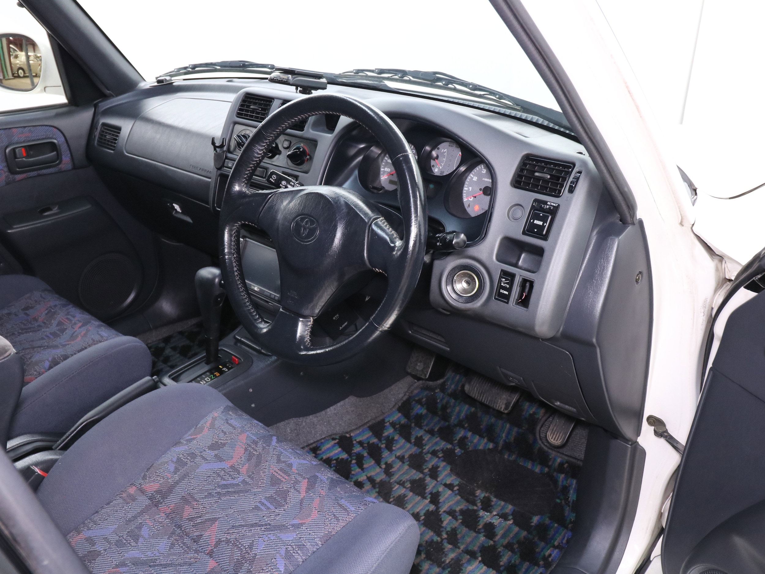 1998 Toyota RAV4 9