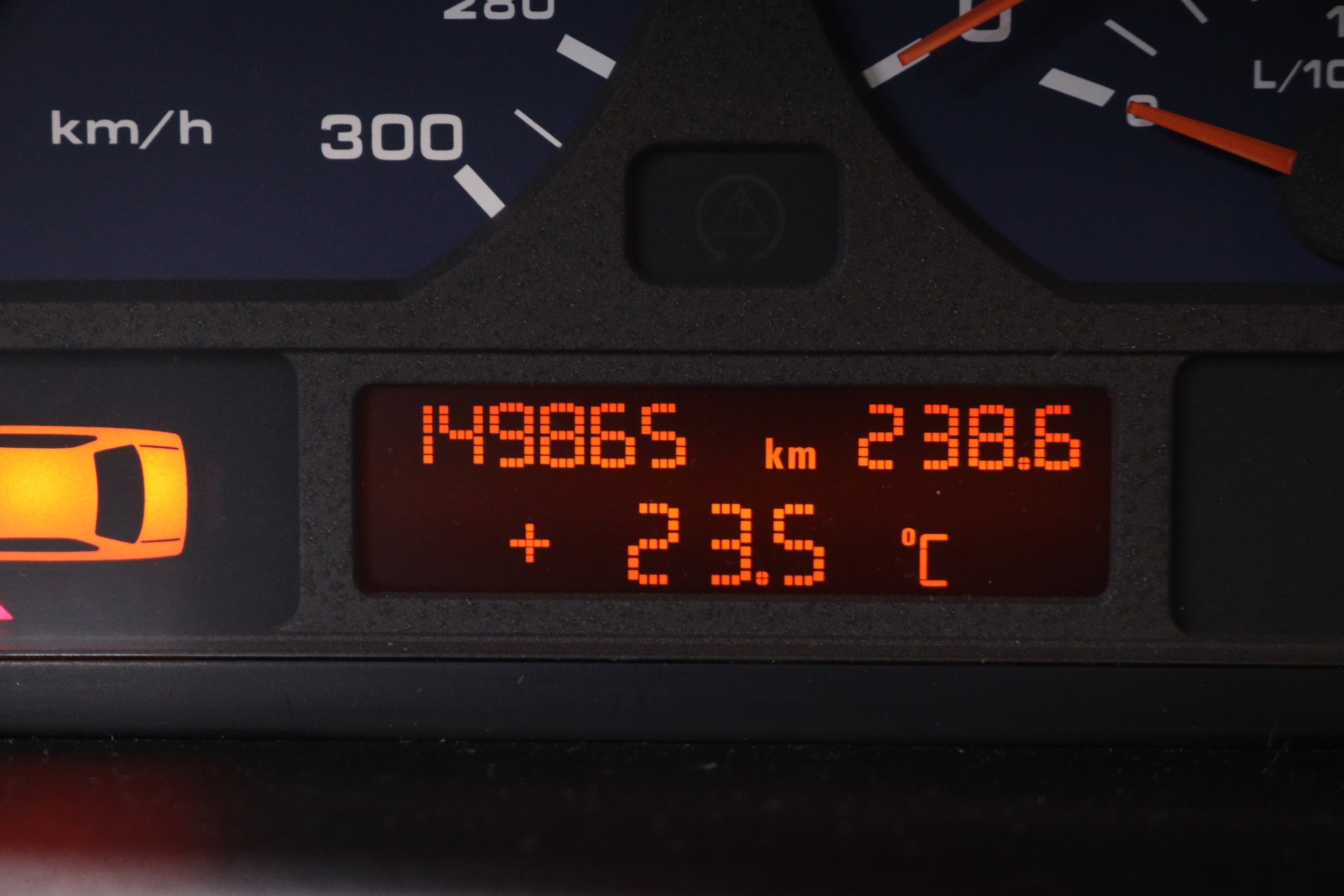 2000 BMW Alpina B3 44