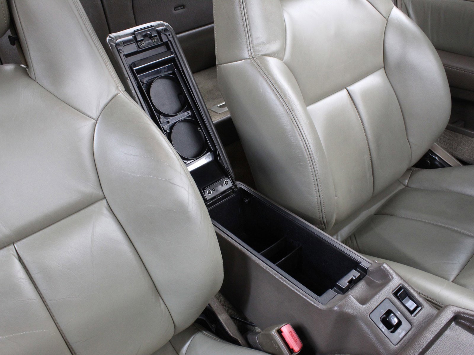 1989 Toyota Soarer 47