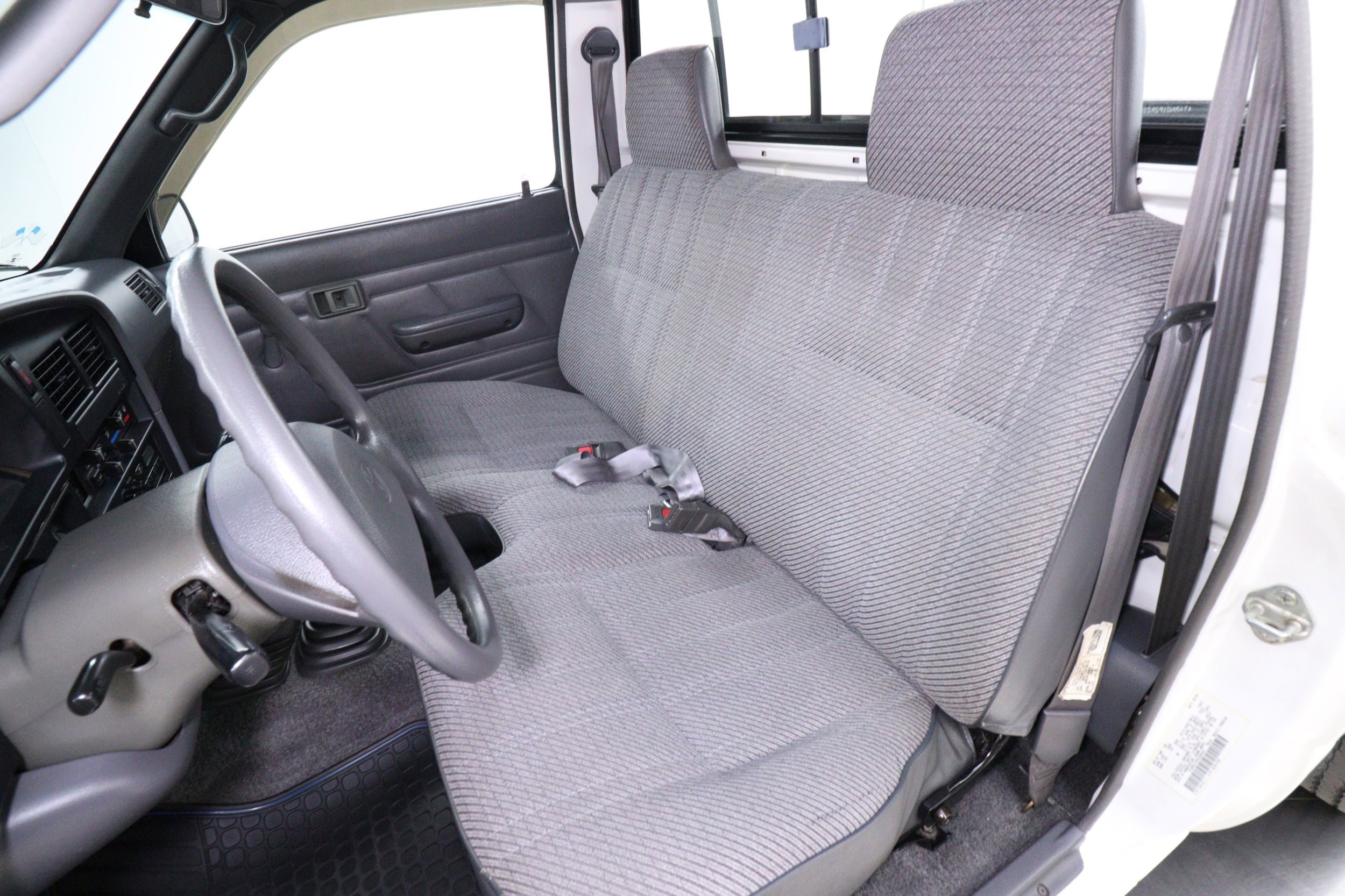 1994 Toyota Pickup 17