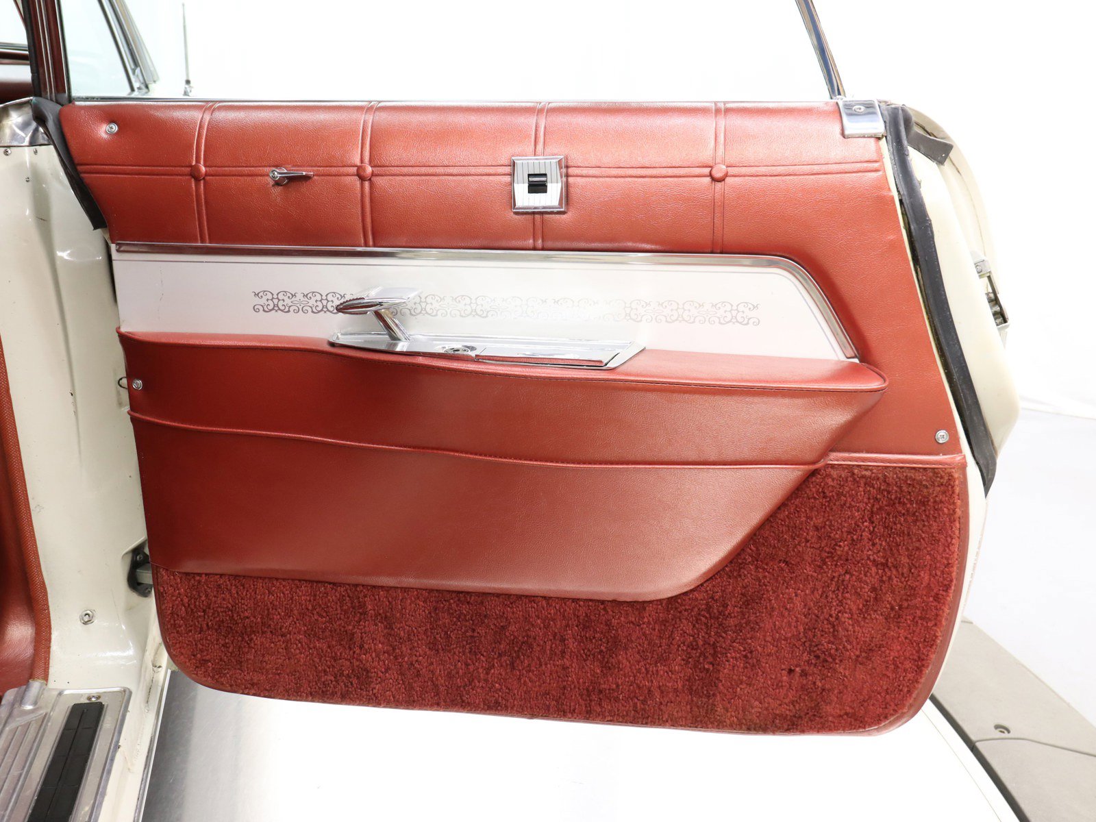 1963 Imperial Crown 25
