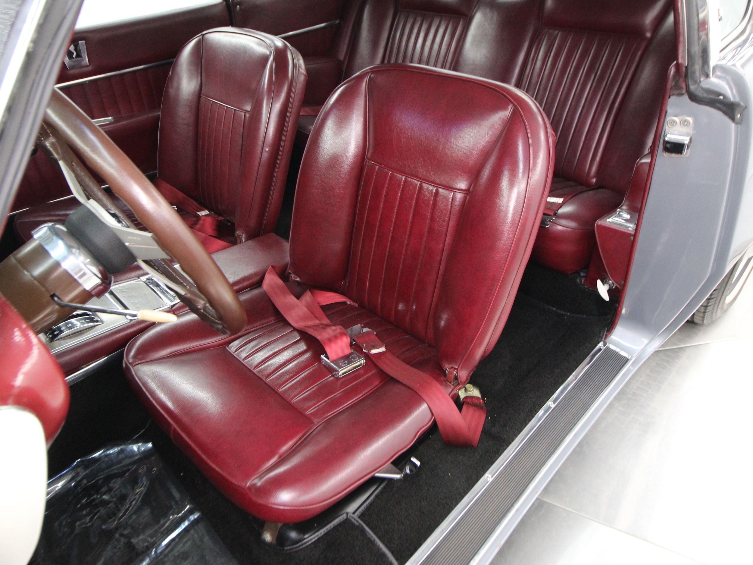 1964 Studebaker Avanti 16