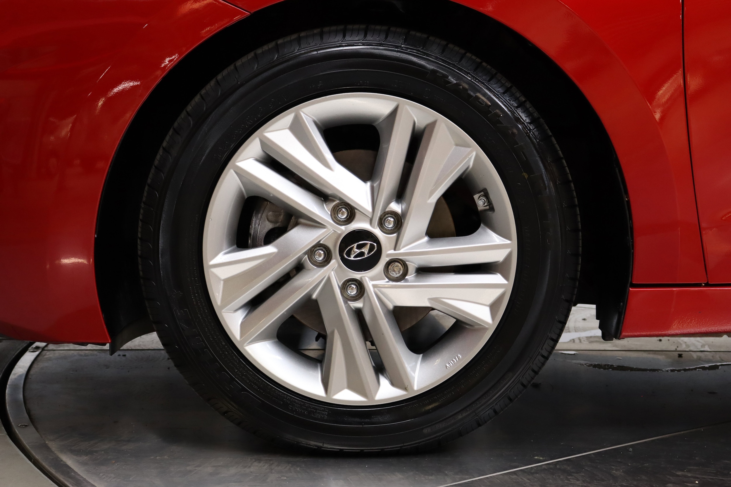 2020 Hyundai Elantra 30