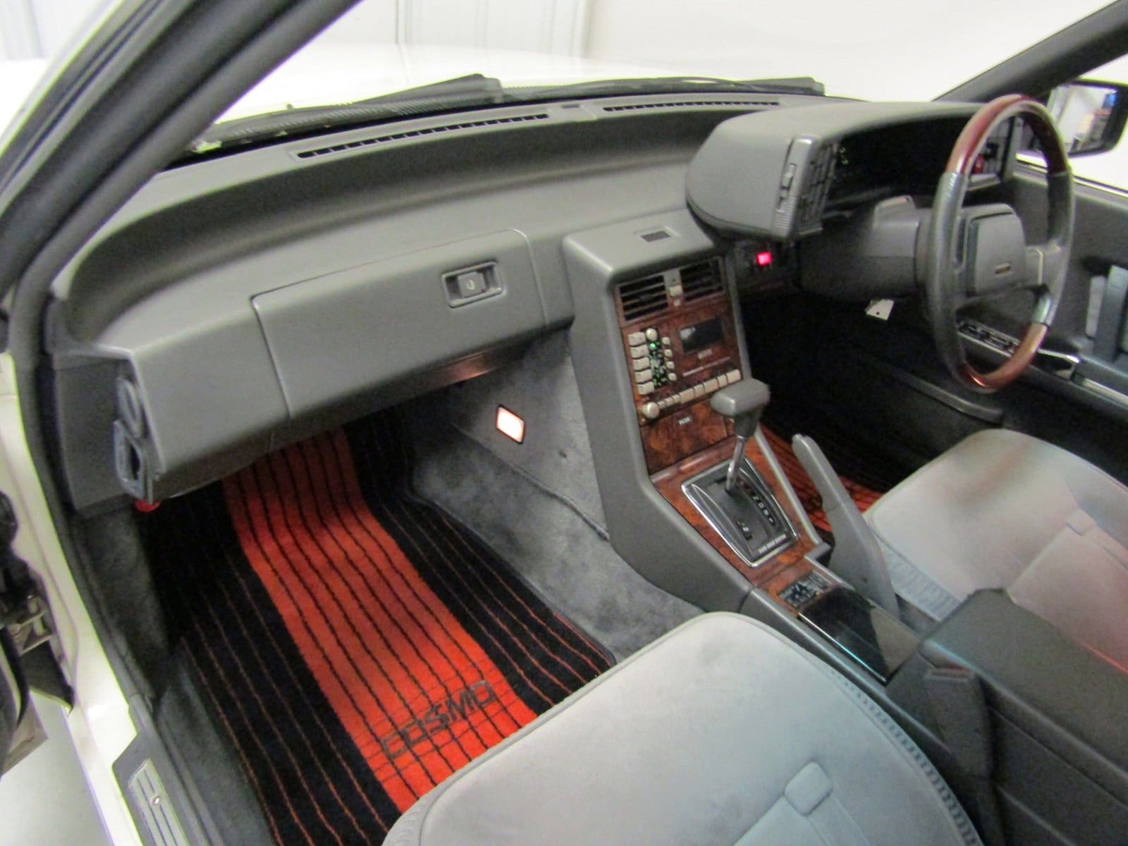 1985 Mazda Cosmo 13