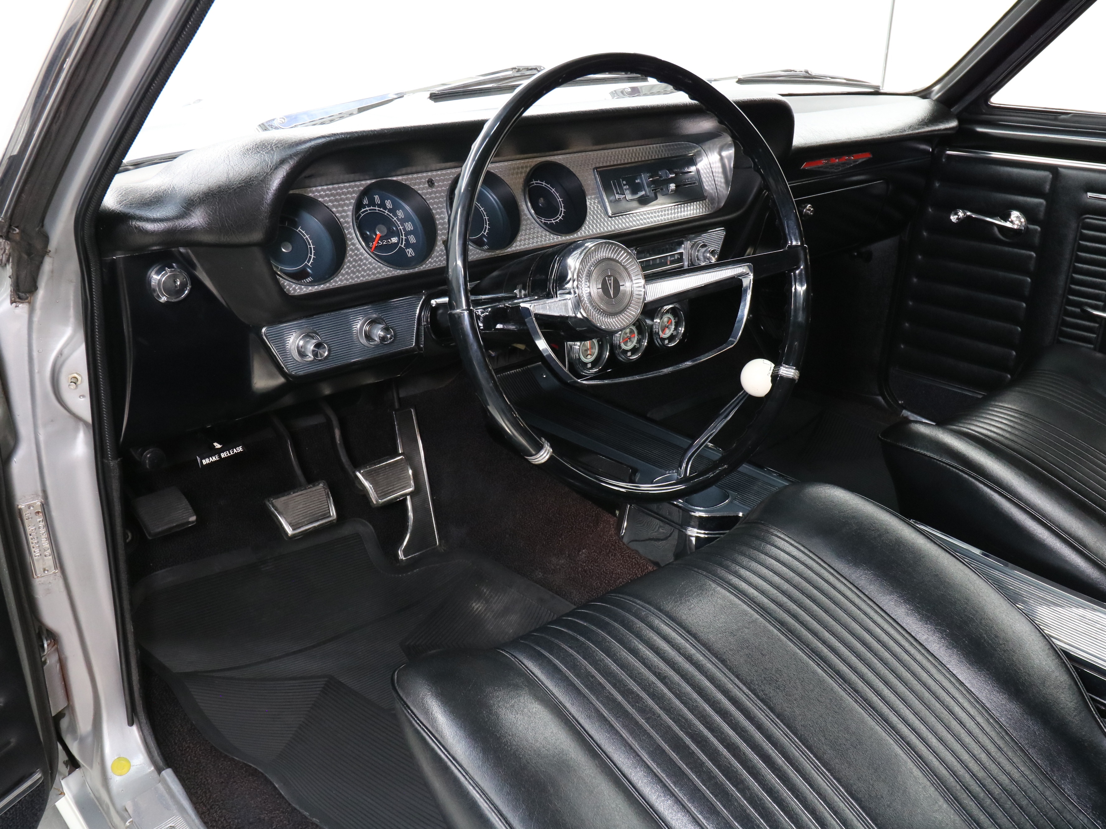 1964 Pontiac GTO 9