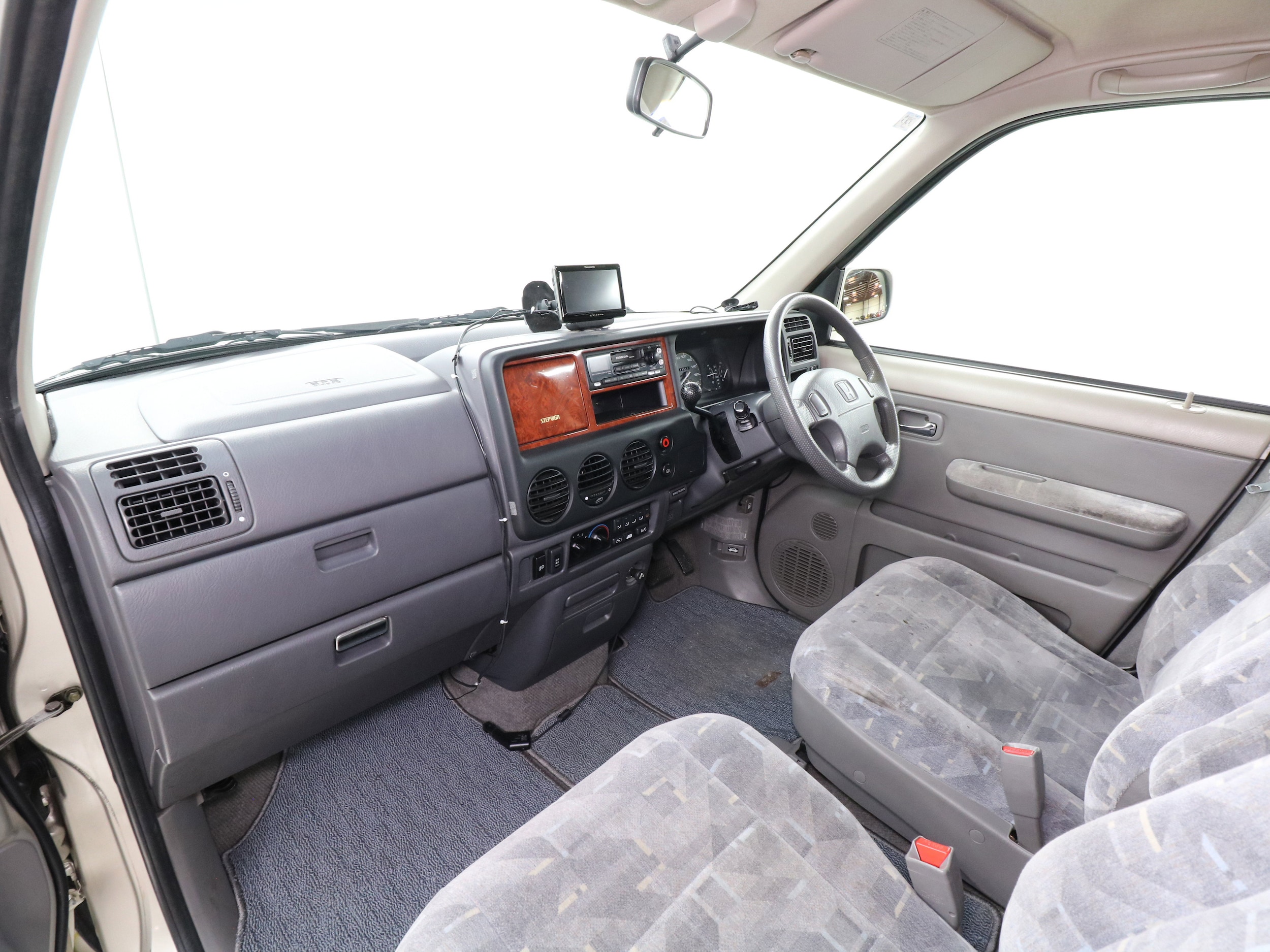 1999 Honda Stepwgn 14
