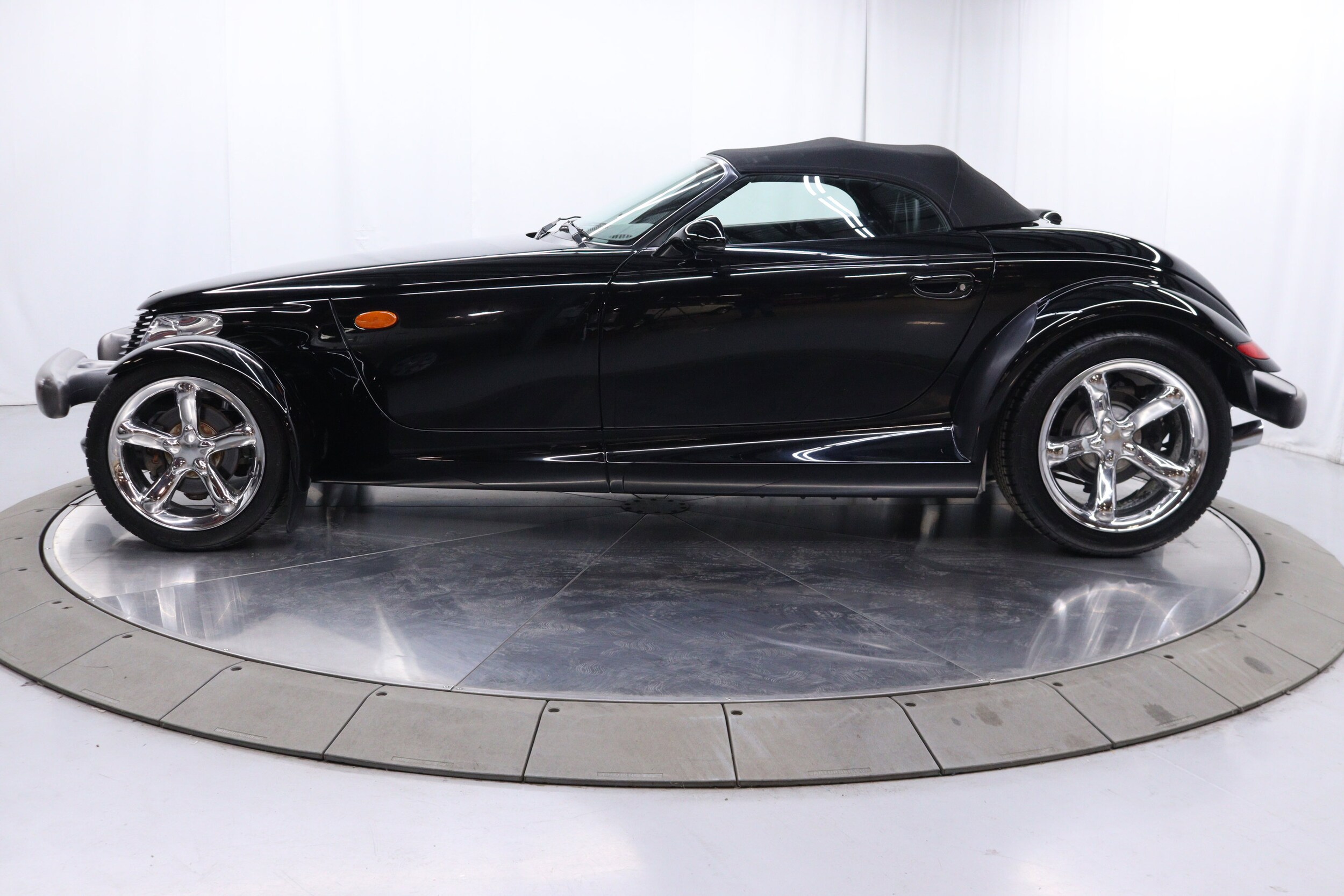 1999 Plymouth Prowler 4