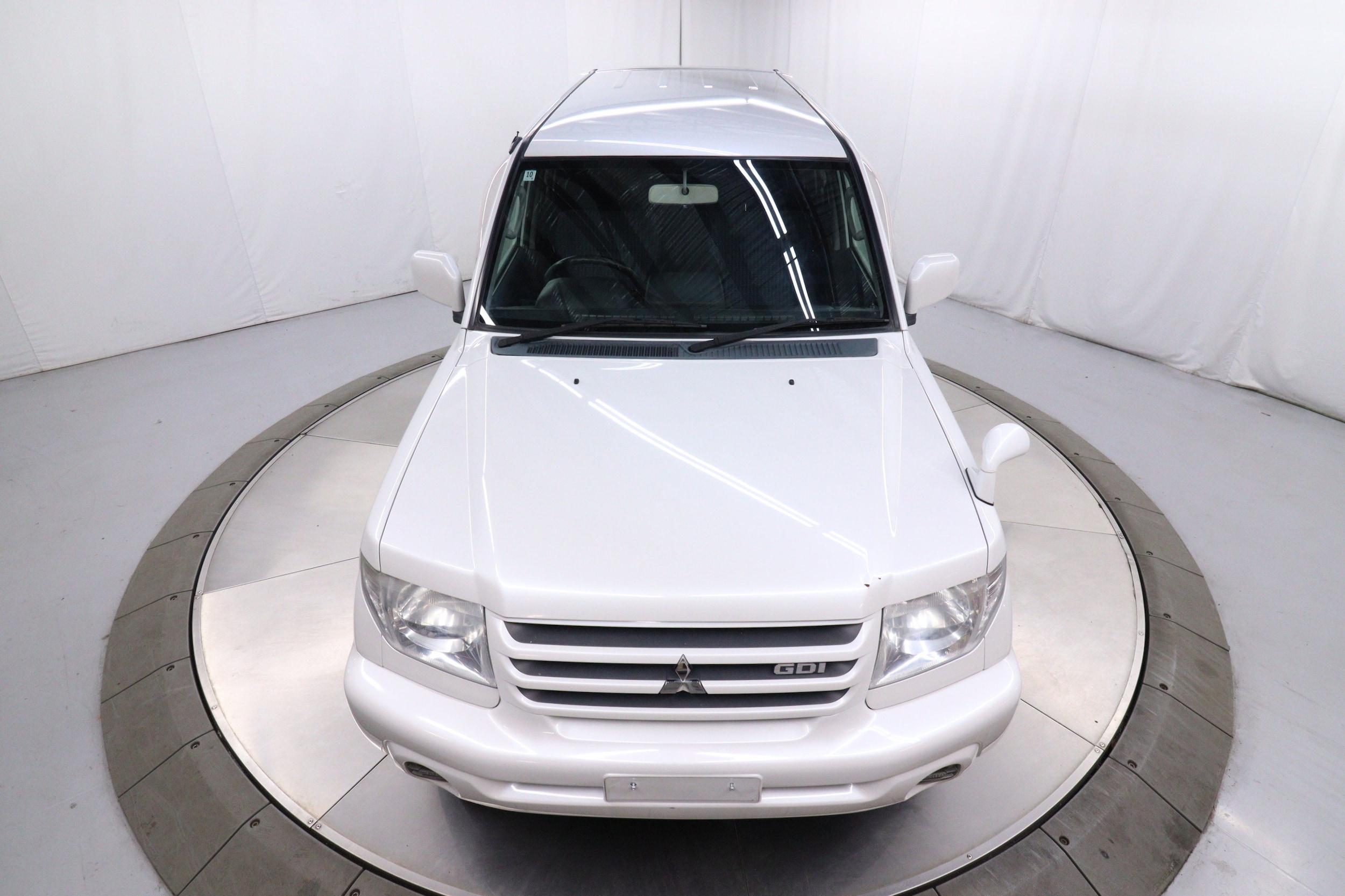 2000 Mitsubishi Pajero 52