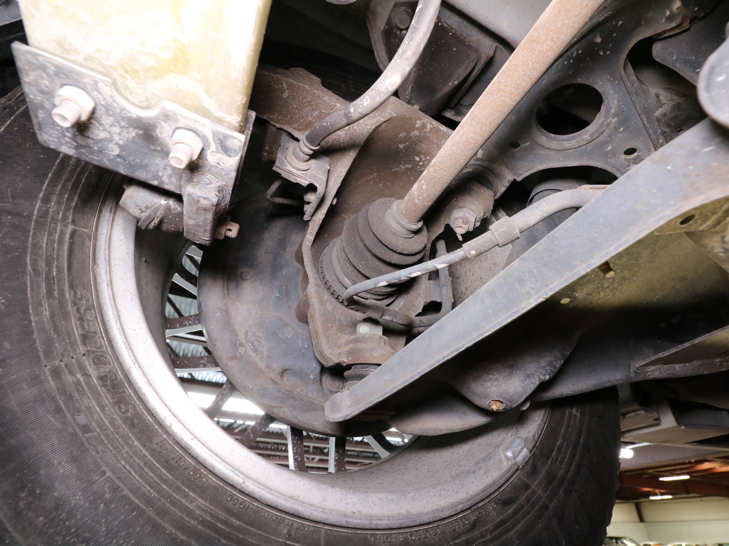 1999 Nissan Presage 44
