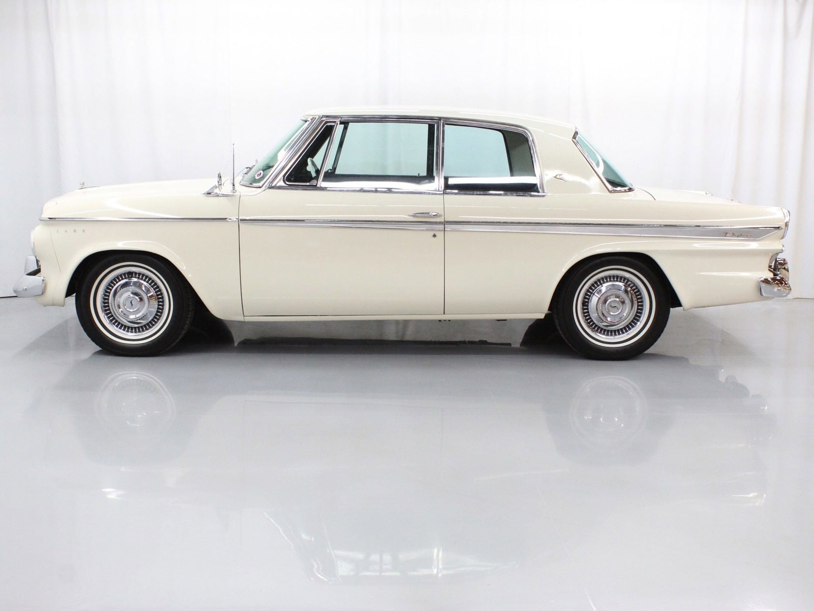 1963 Studebaker Lark 4