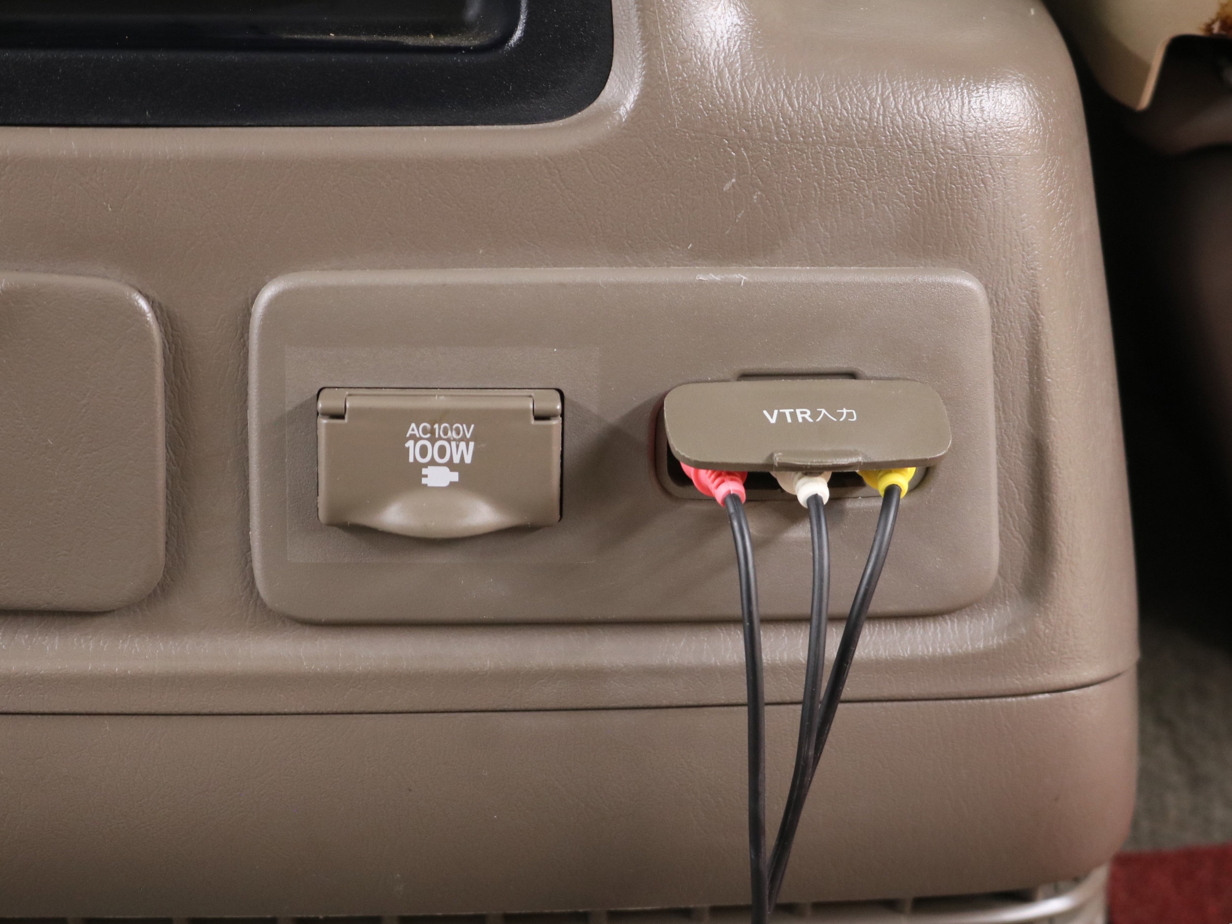 1999 Toyota Grand HiAce 59