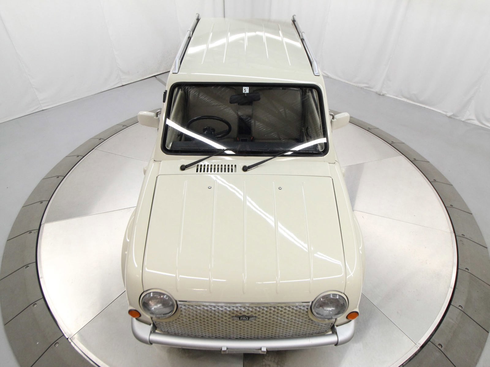 1990 Nissan Pao 37