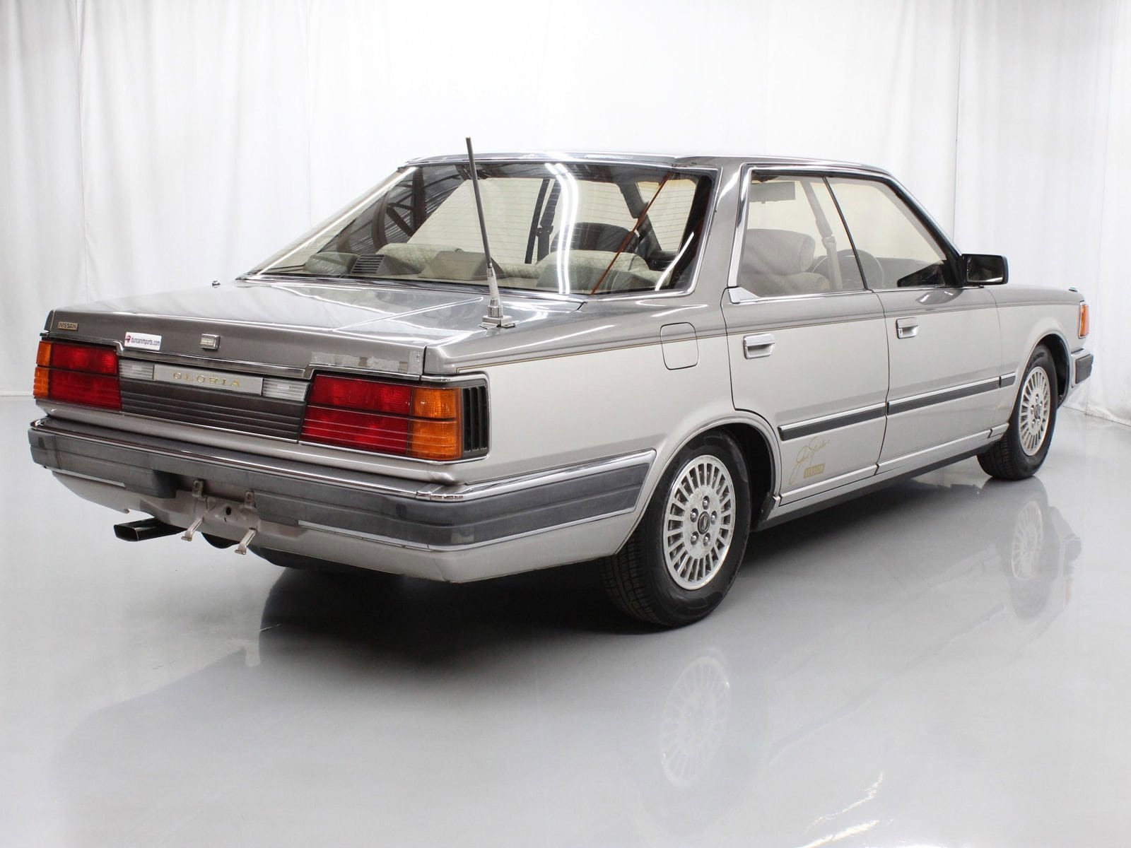 1983 Nissan Gloria 6