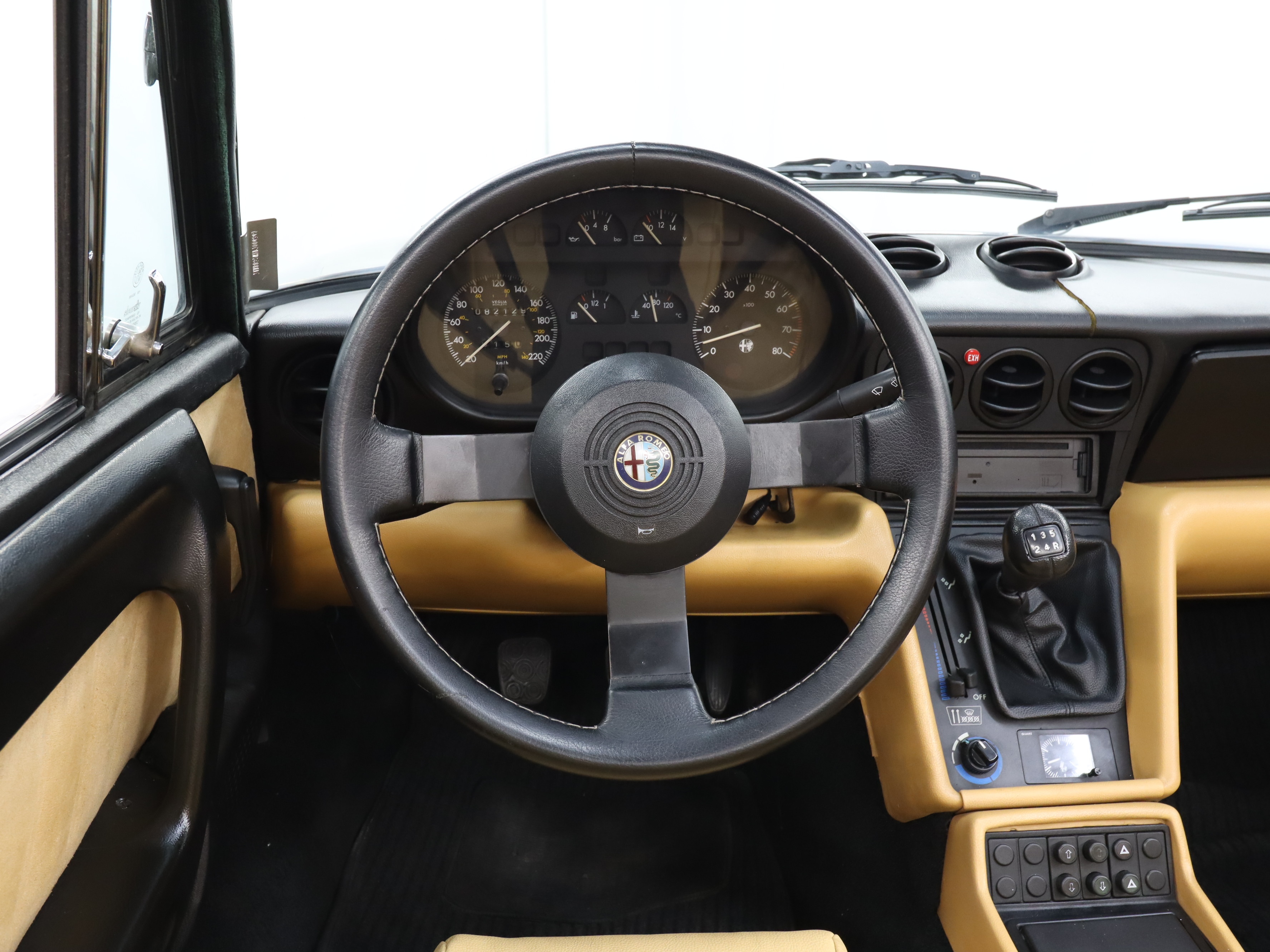 1995 Alfa Romeo Spider 13