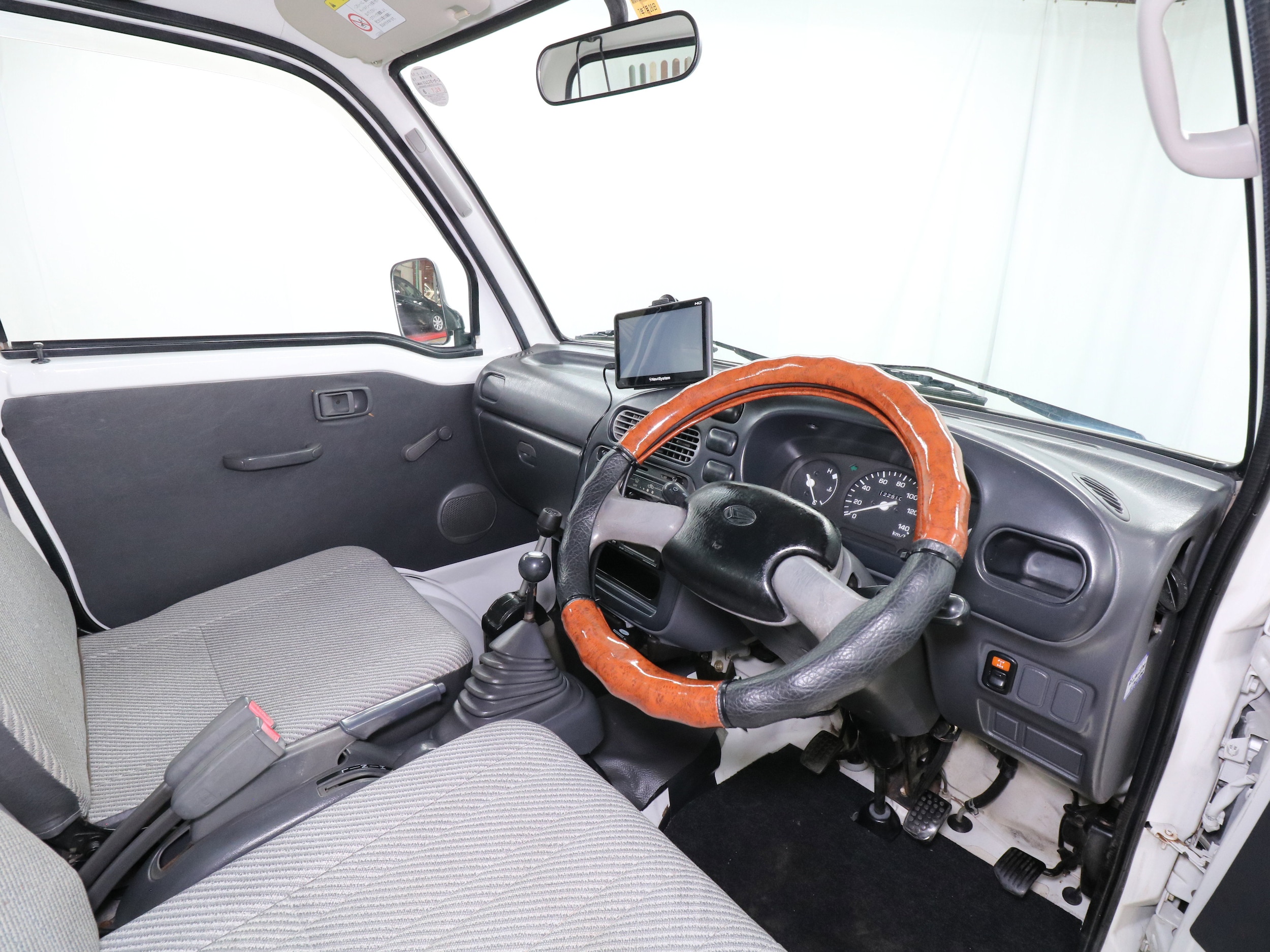 1998 Daihatsu Hijet 17