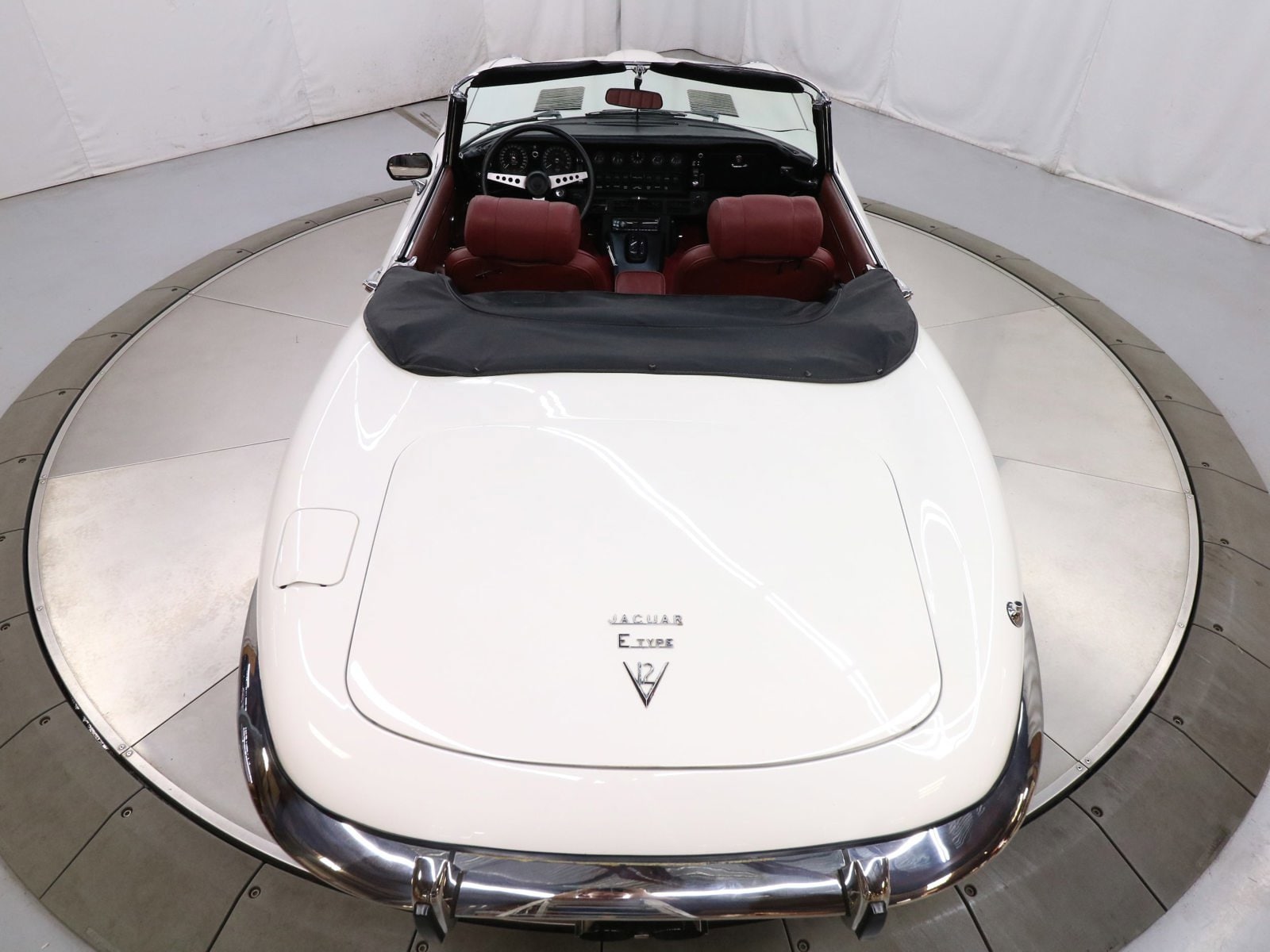 1974 Jaguar E-Type 77