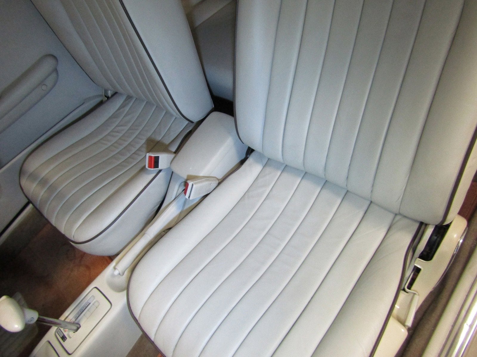 1991 Nissan Figaro 13