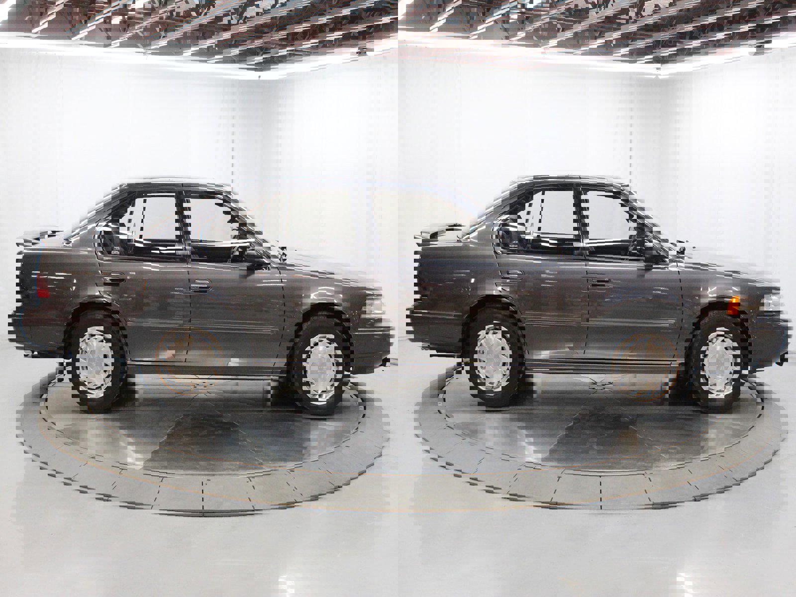 1992 Nissan Maxima 8