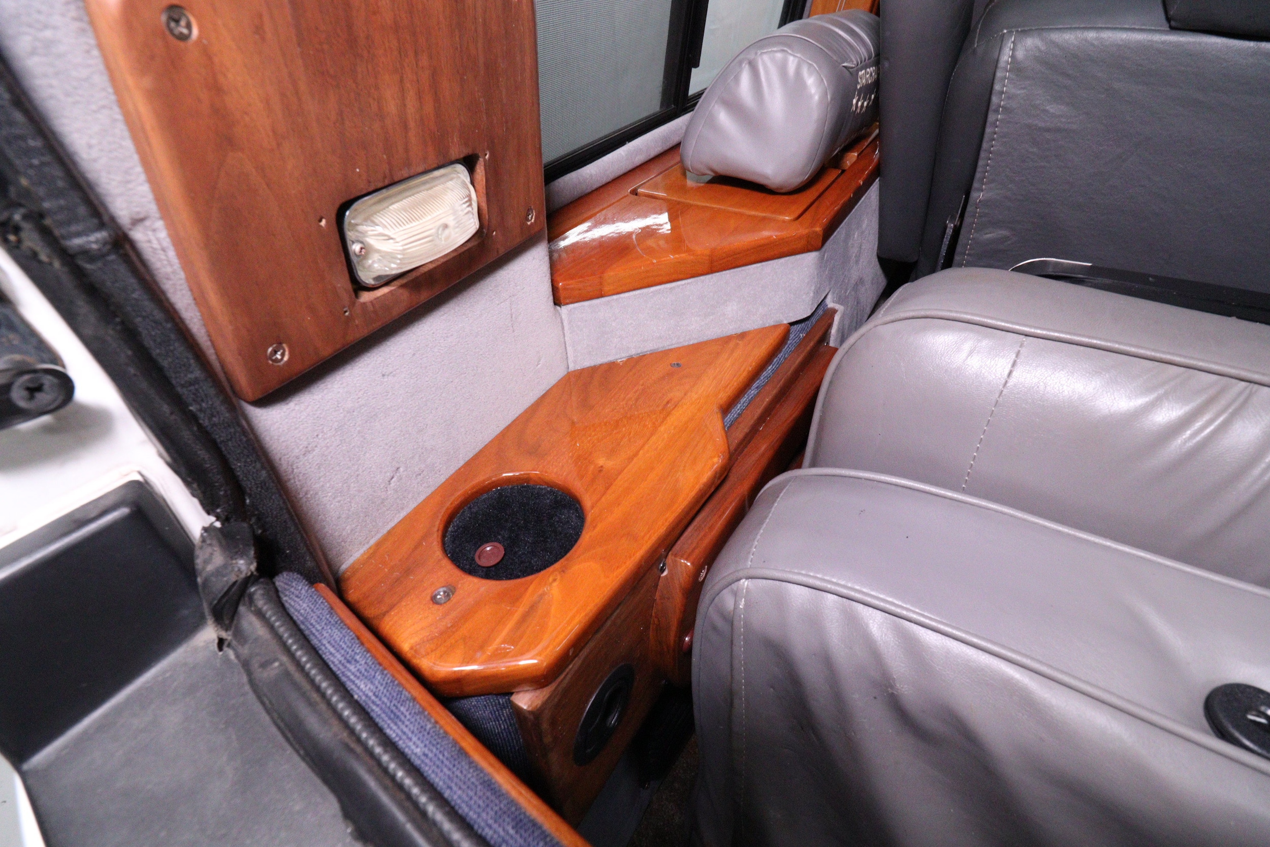 2001 Chevrolet Astro Cargo Van 35