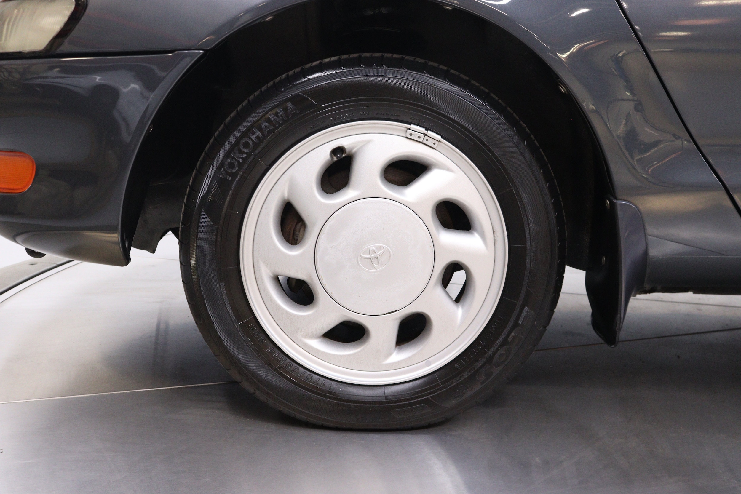 1990 Toyota Sera 34