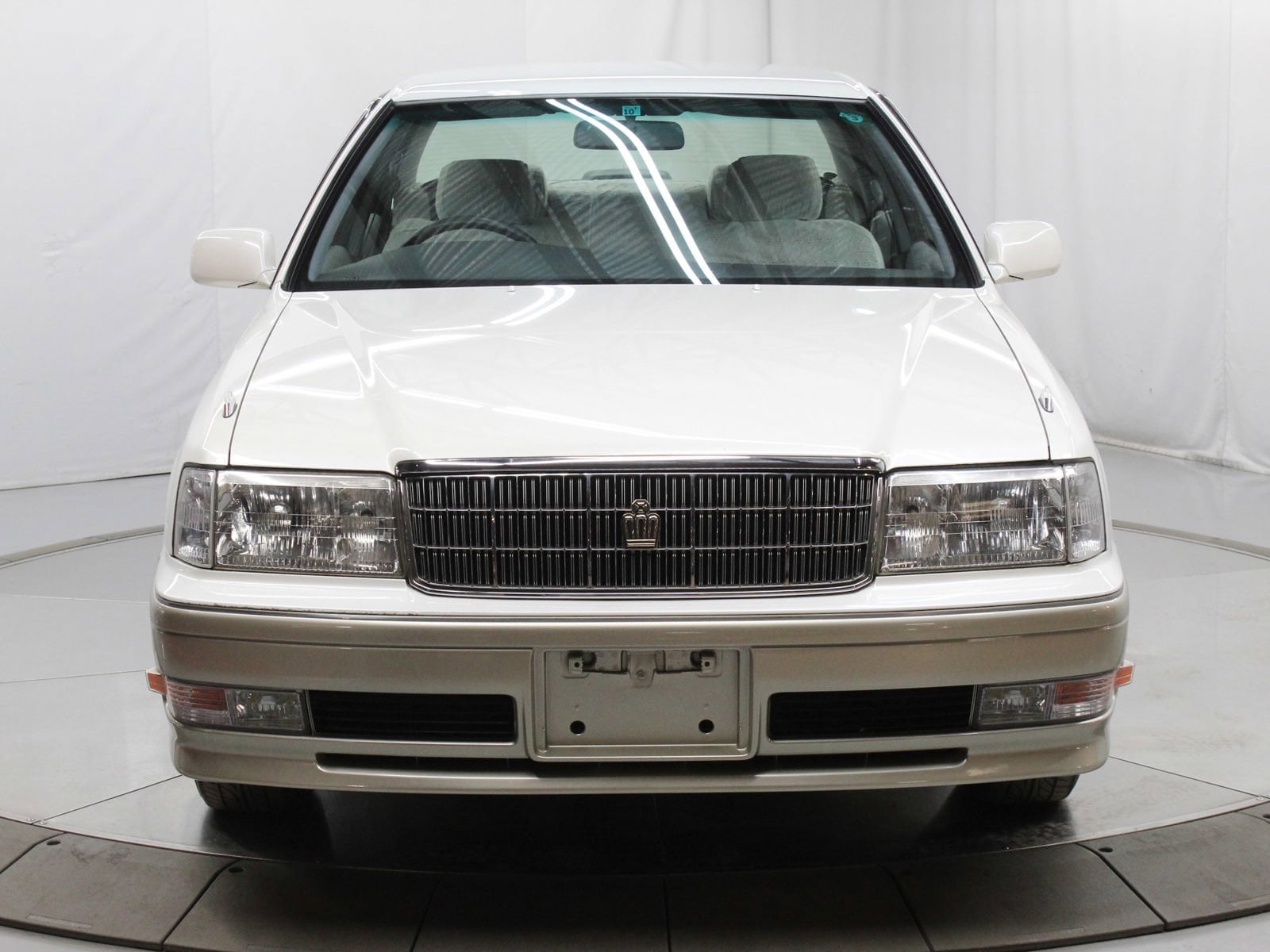1997 Toyota Crown 6