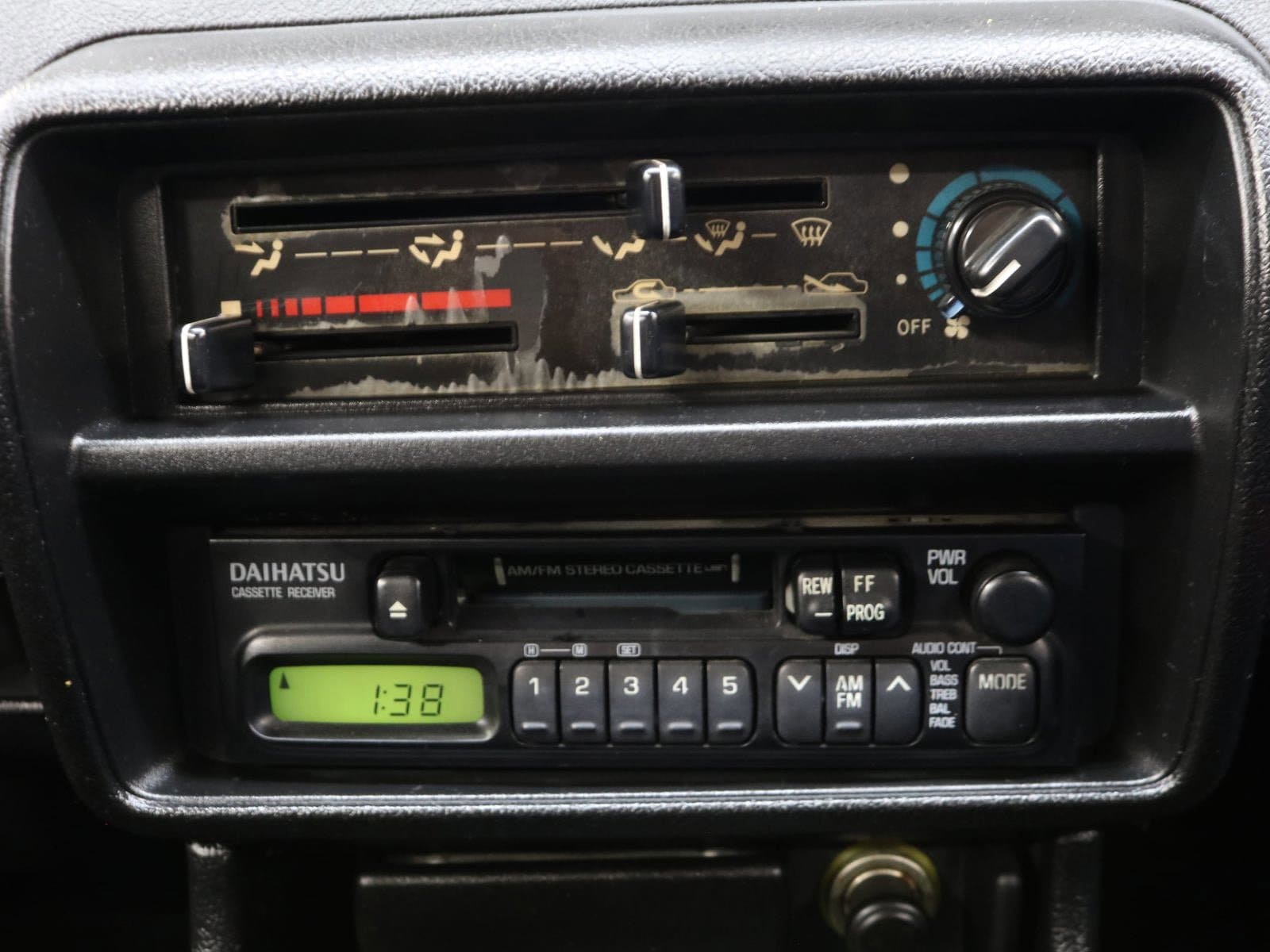 1992 Daihatsu Leeza 15