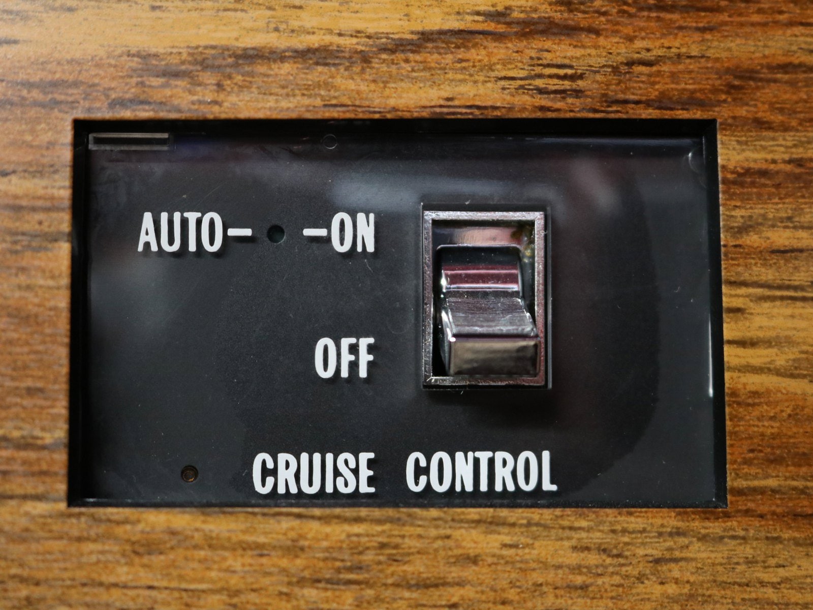 1985 Cadillac Biarritz 54