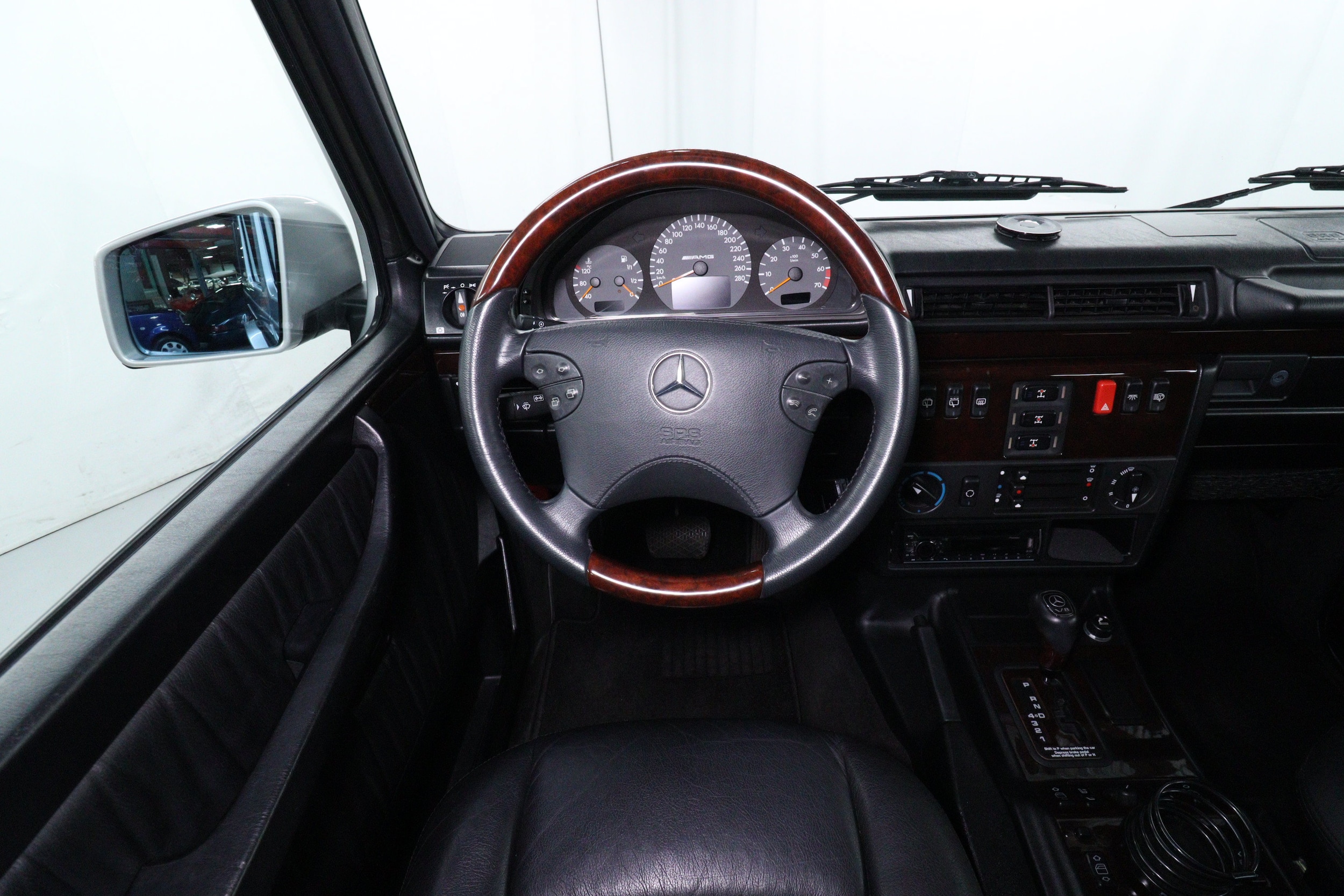 2000 Mercedes Benz AMG G55L 10
