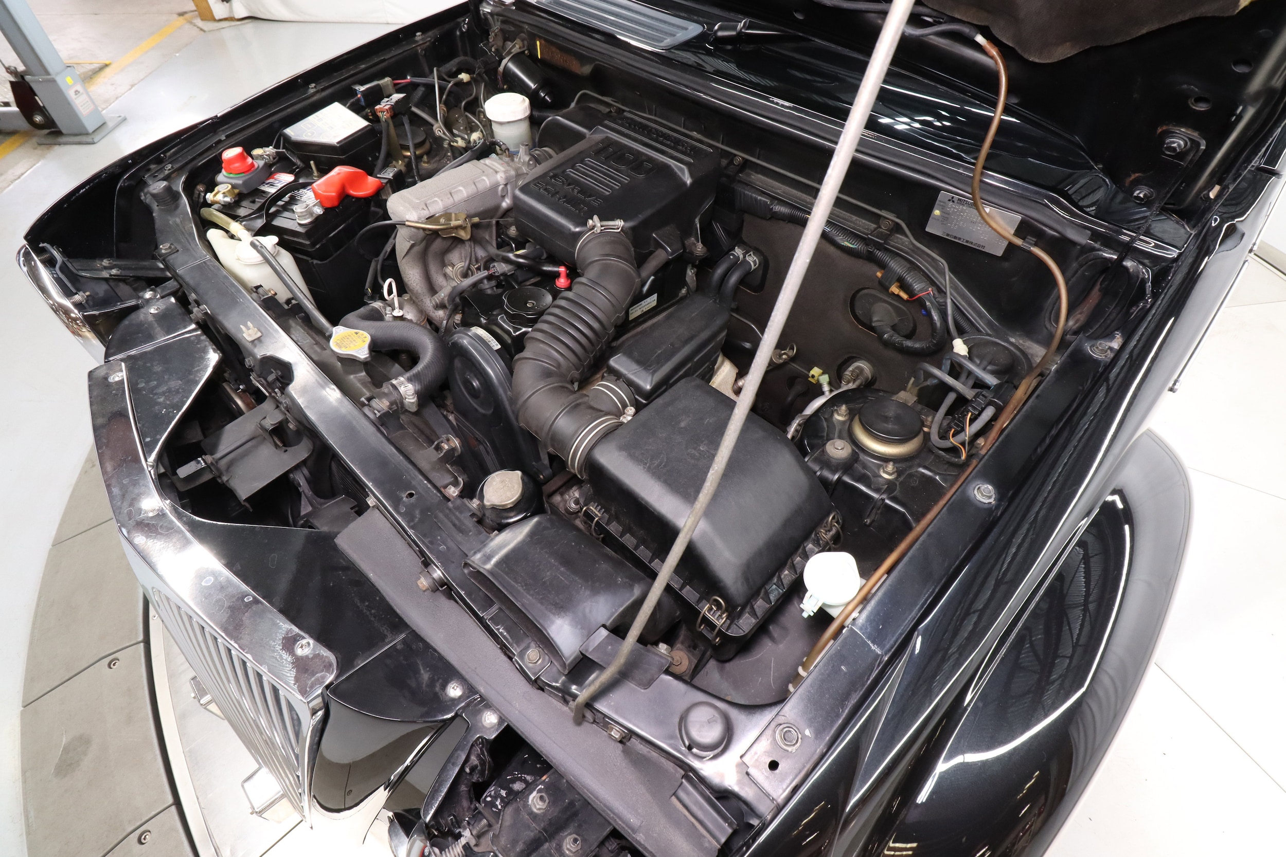 1998 Mitsubishi Pajero Jr 29