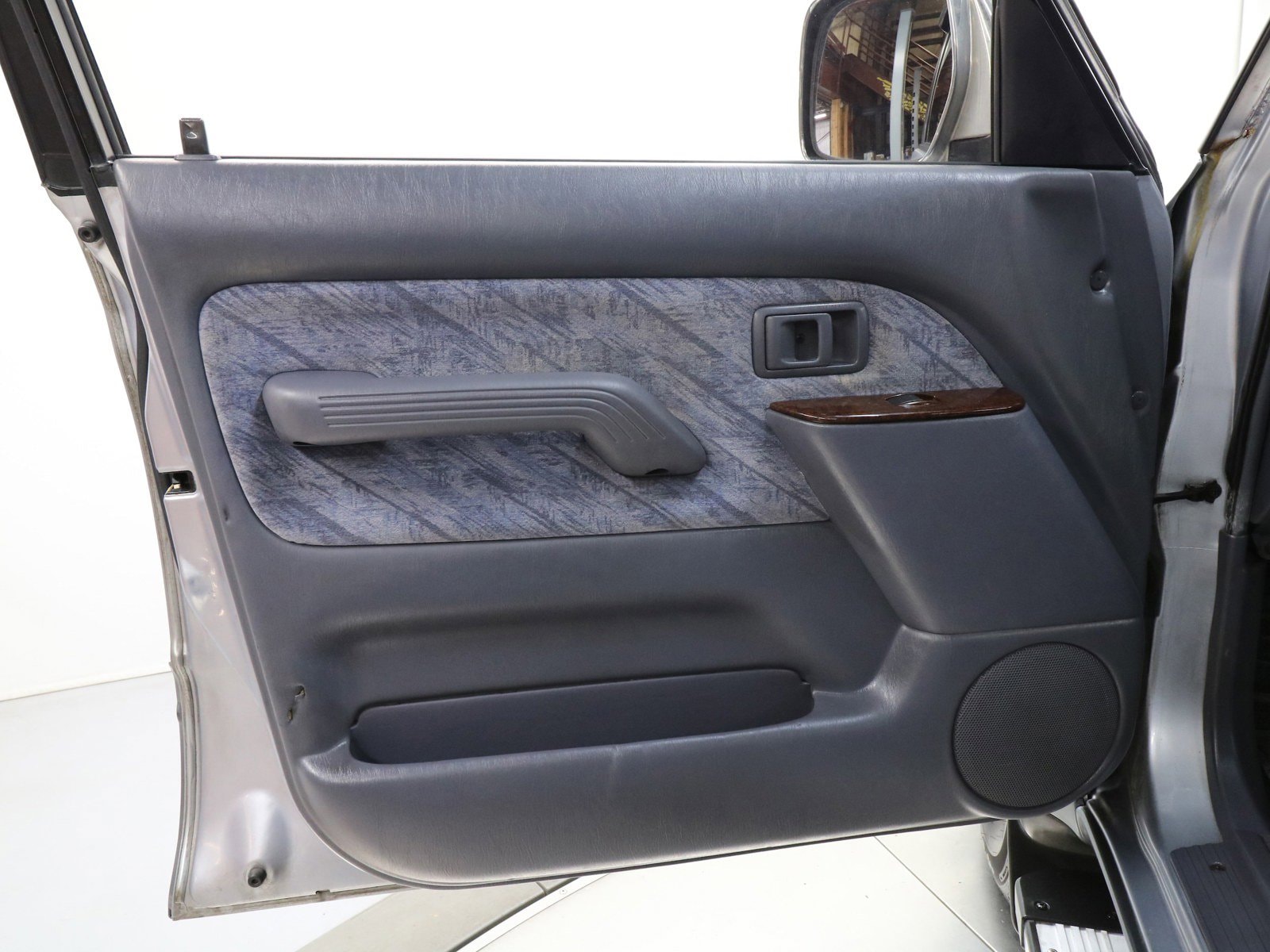 1996 Toyota Land Cruiser Prado 18