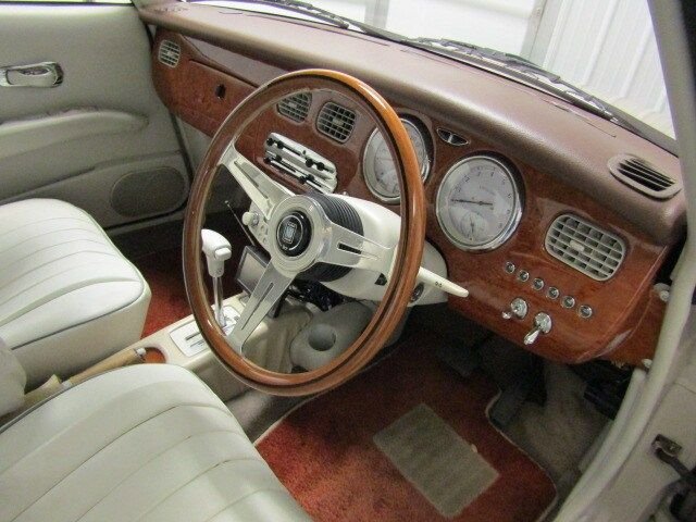 1991 Nissan Figaro 9