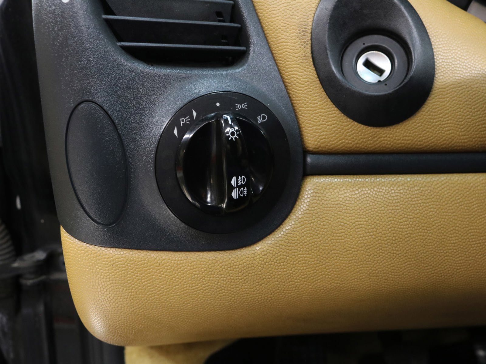 1997 Porsche Boxster 38
