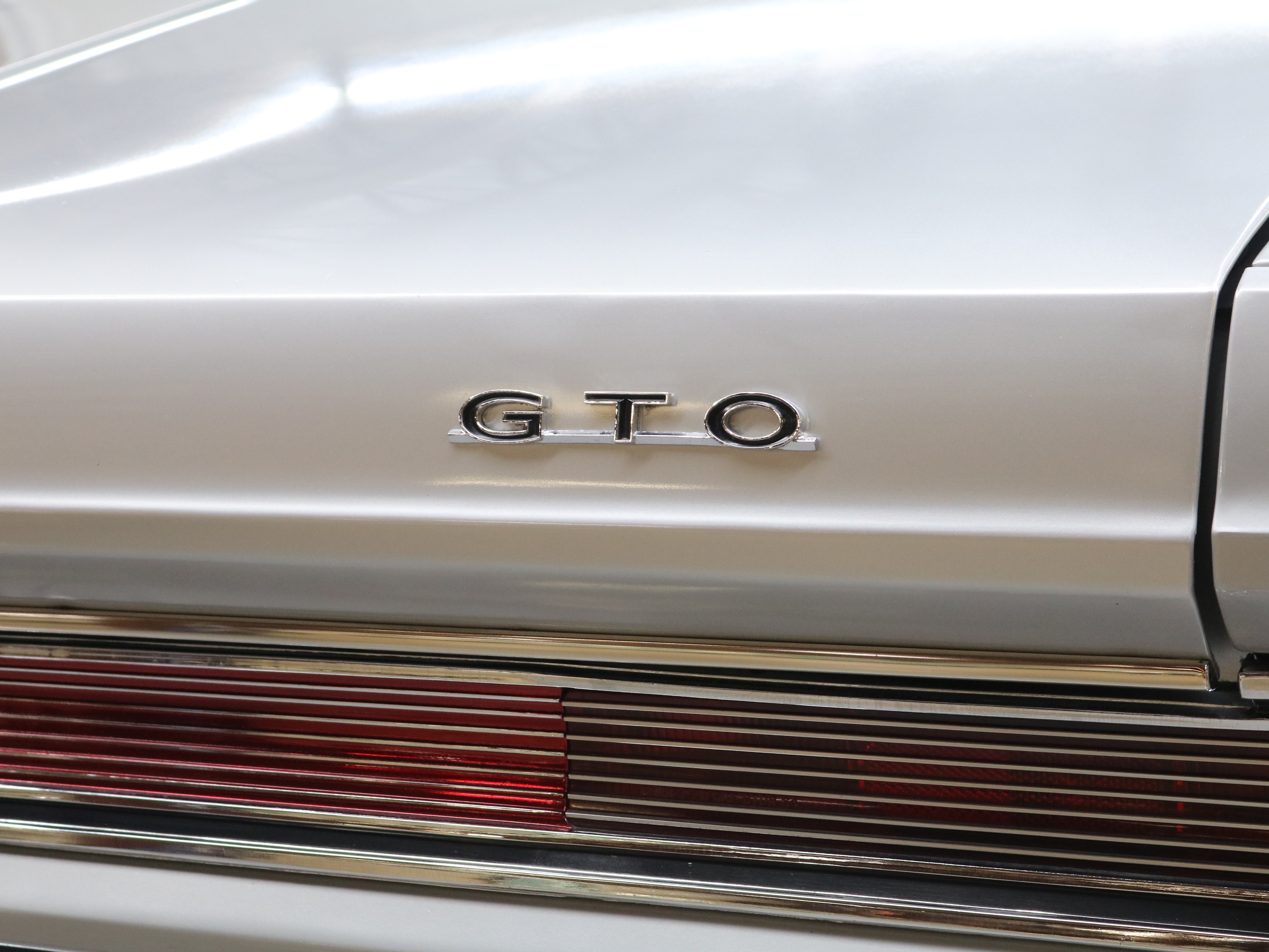 1964 Pontiac GTO 54