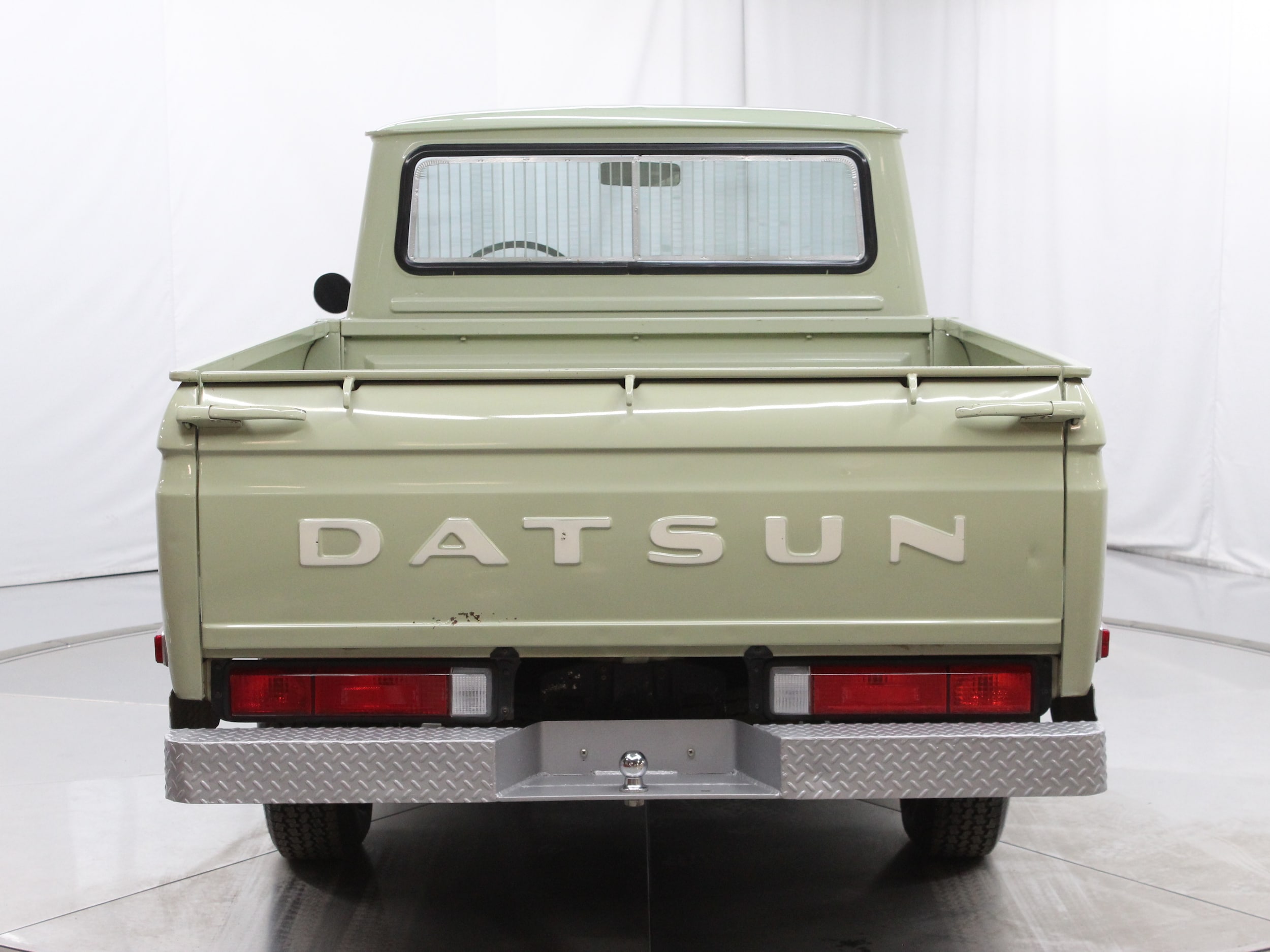 1971 Datsun 1600 6