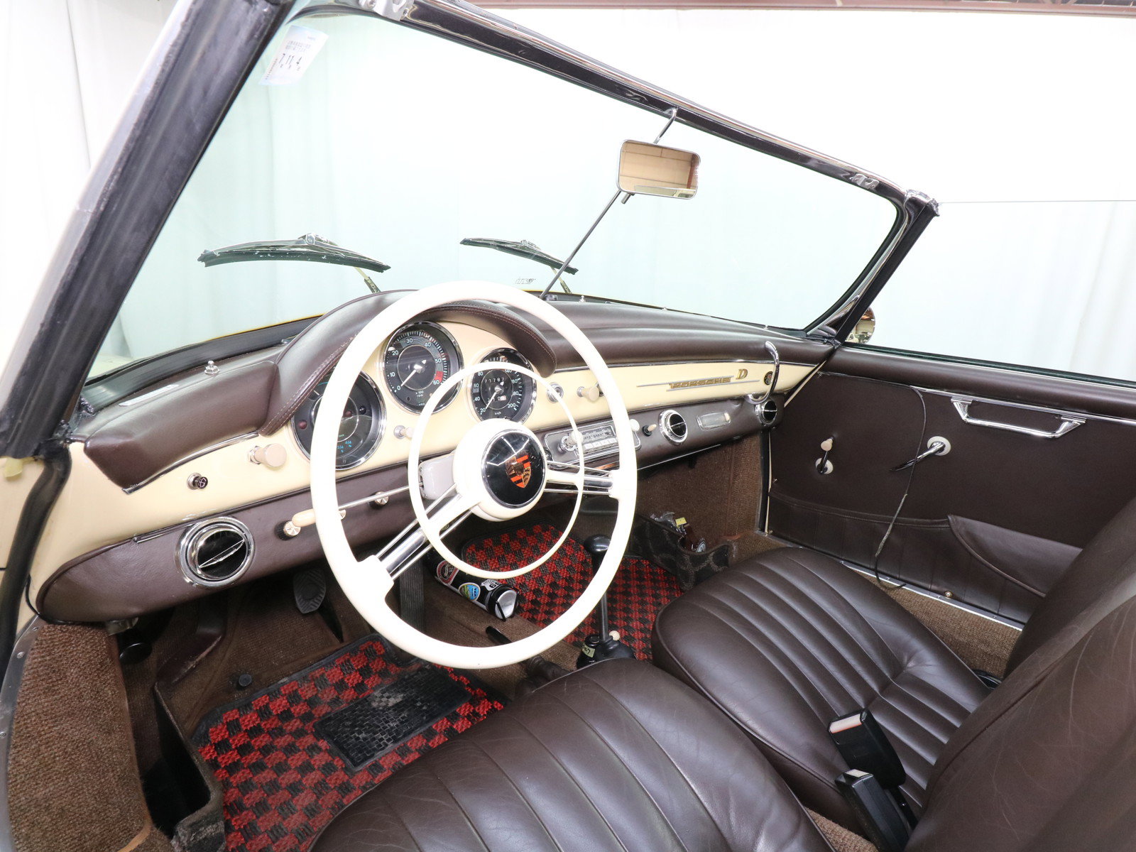 1999 Intermeccanica 356 Roadster 32