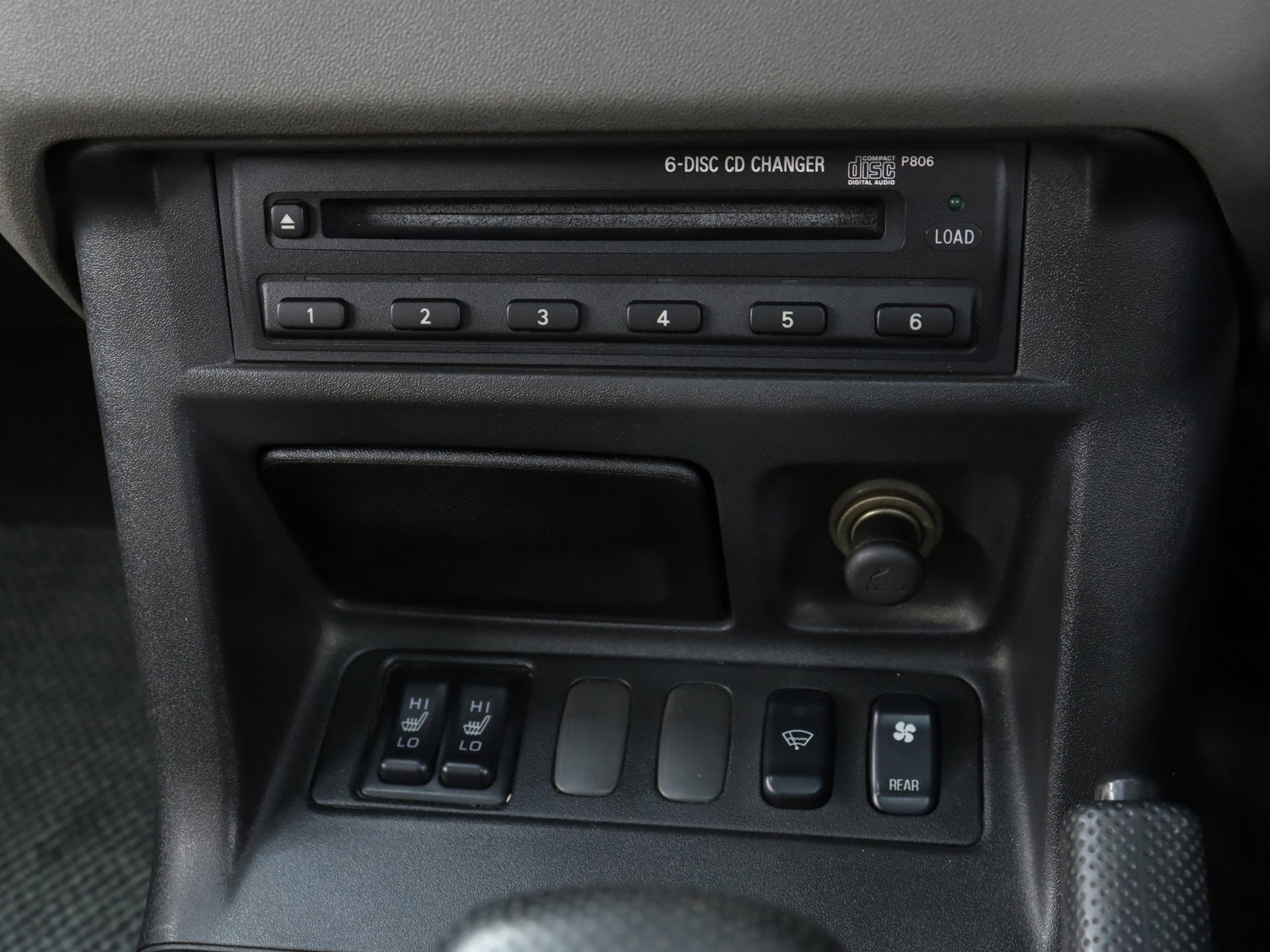 1999 Mitsubishi Pajero 13