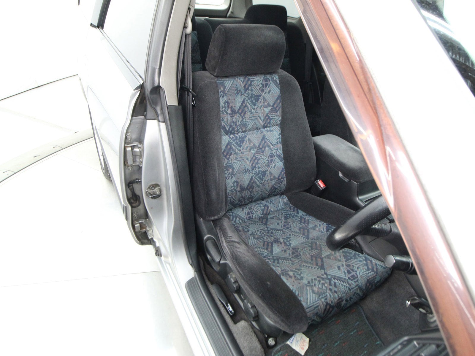 1997 Nissan Stagea 16