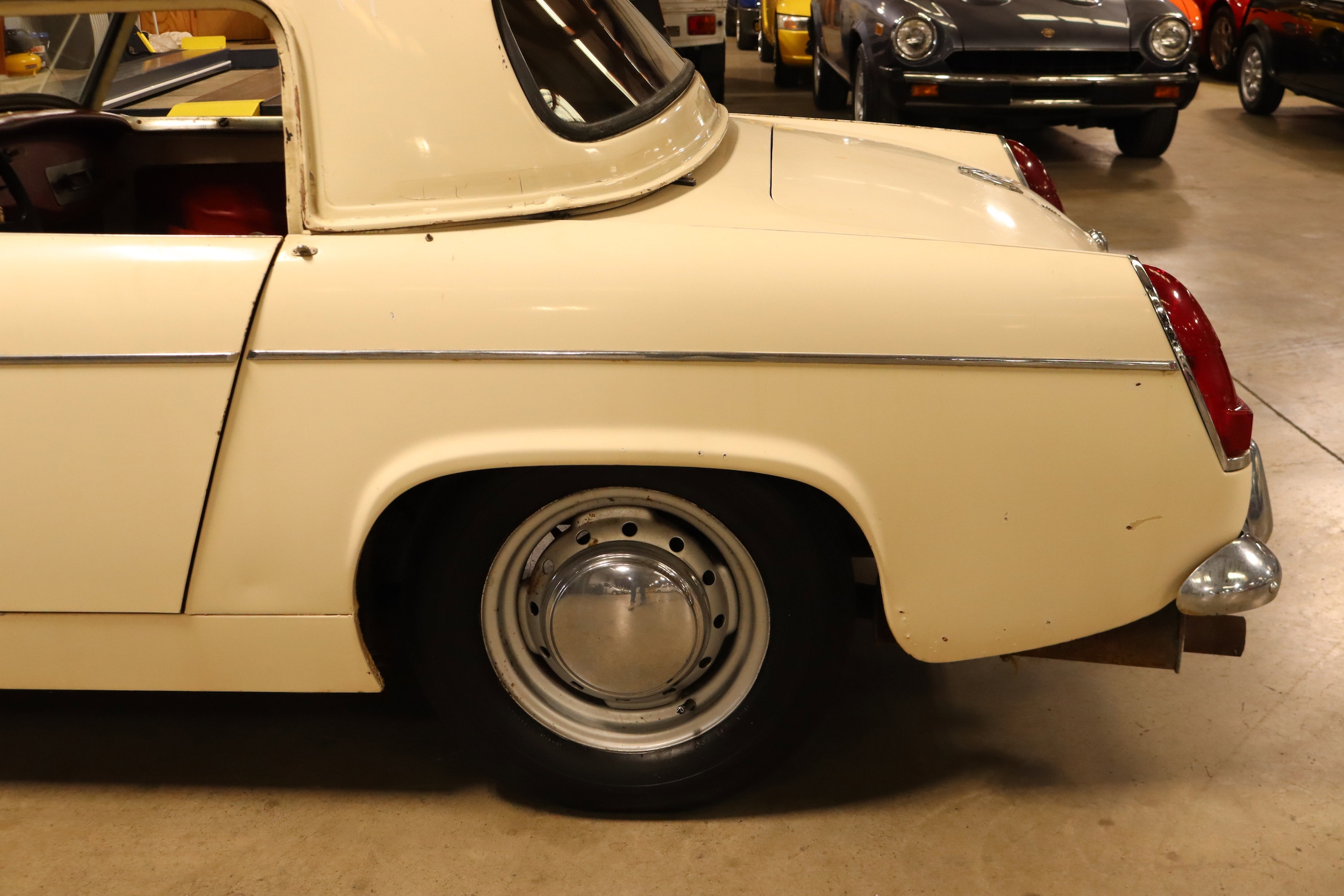 1967 MG Midget 14