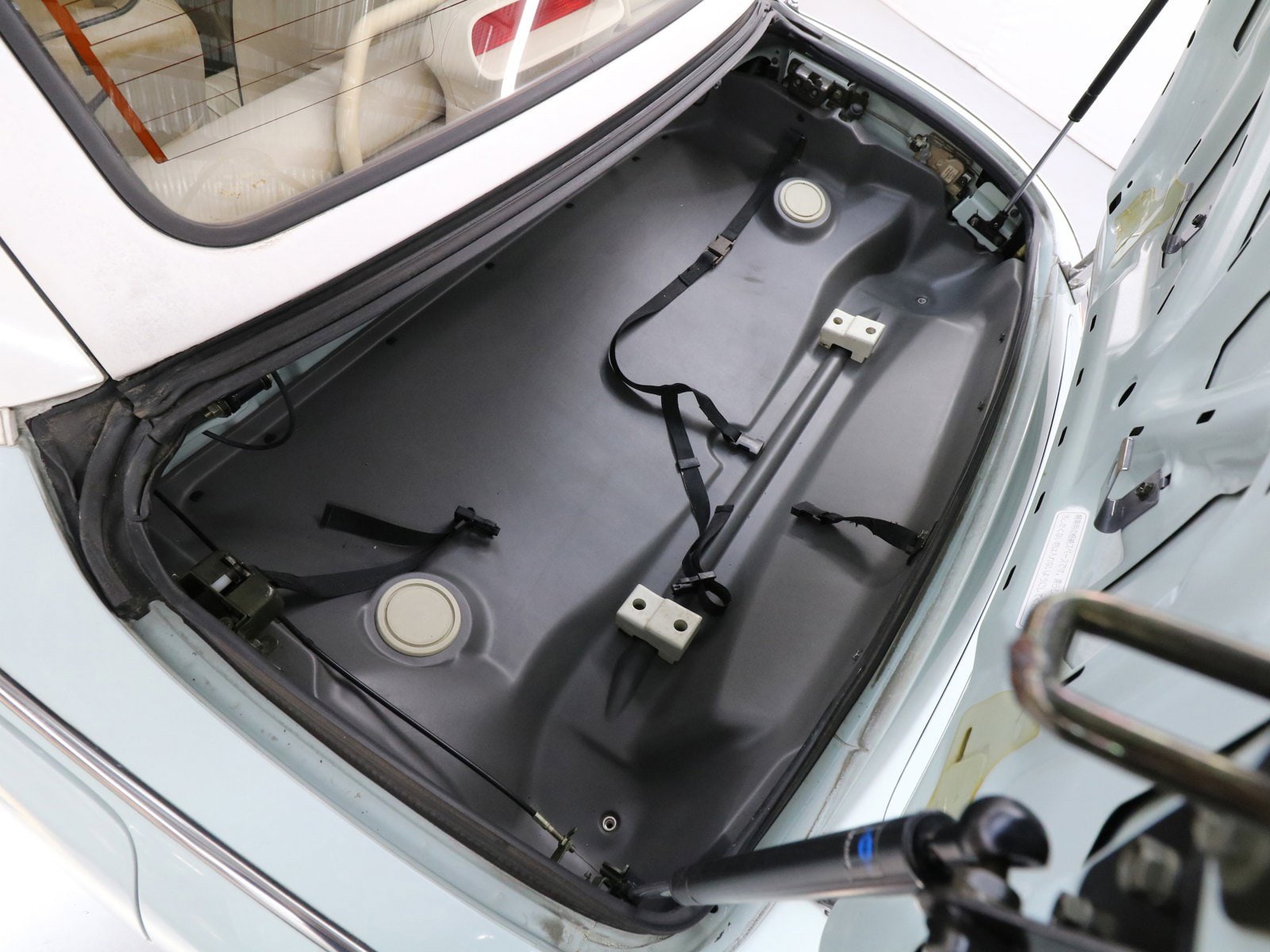 1991 Nissan Figaro 24