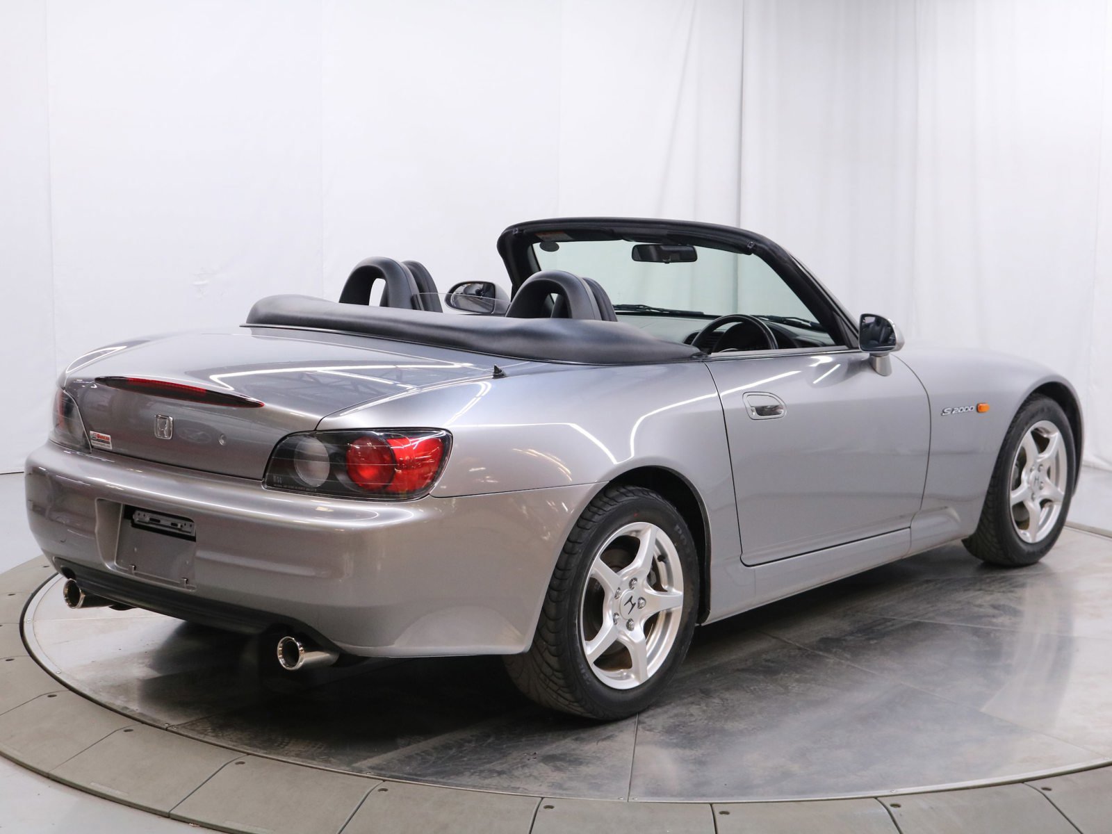 1999 Honda S2000 17