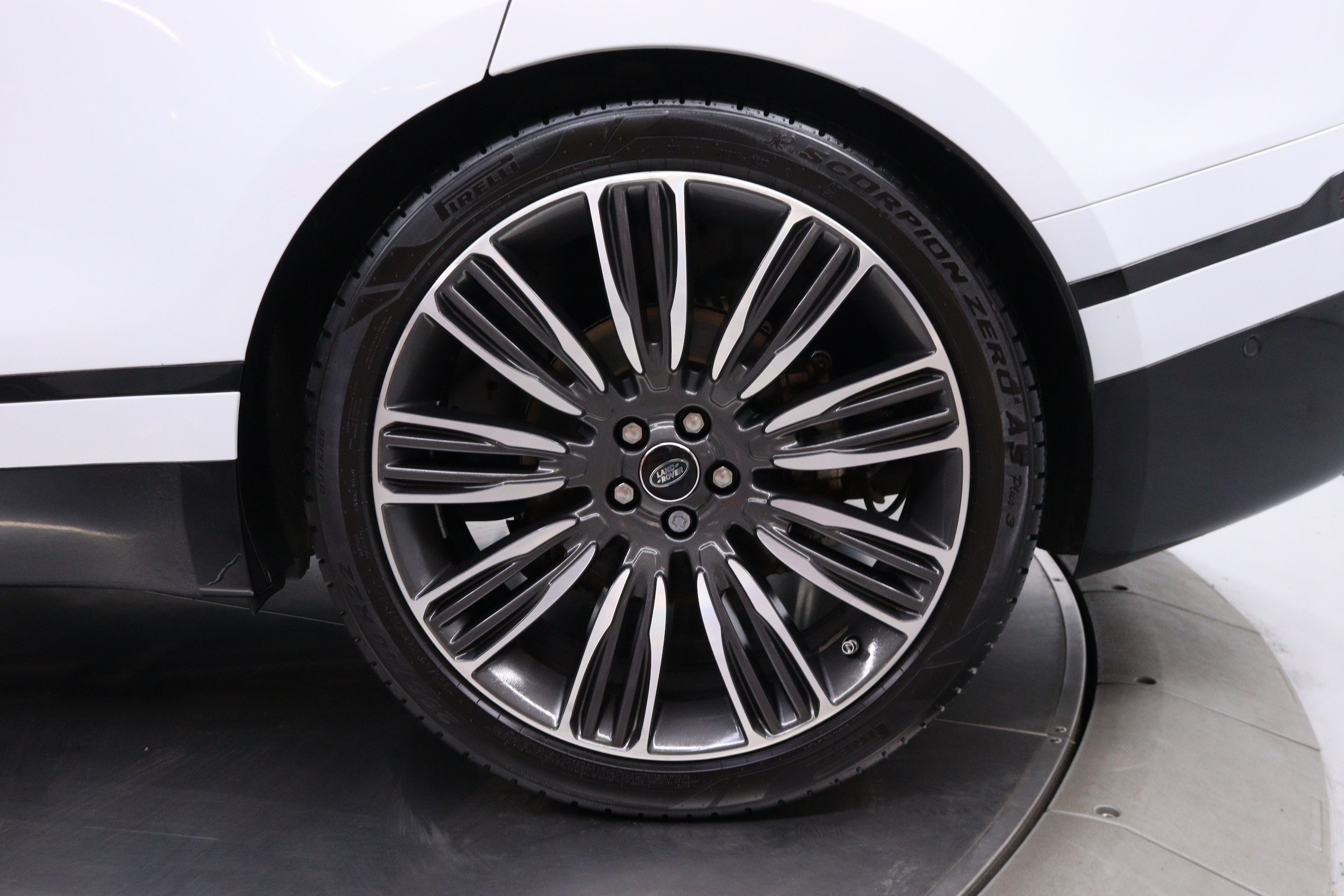 2019 Land Rover Range Rover Velar 36