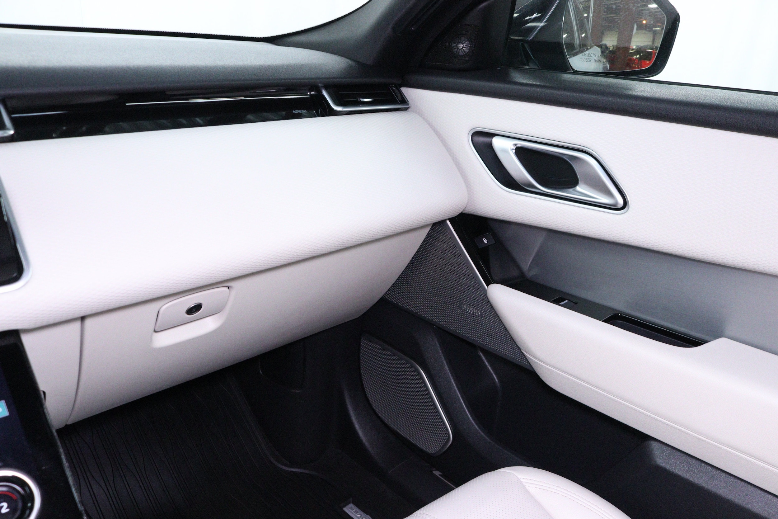 2019 Land Rover Range Rover Velar 74
