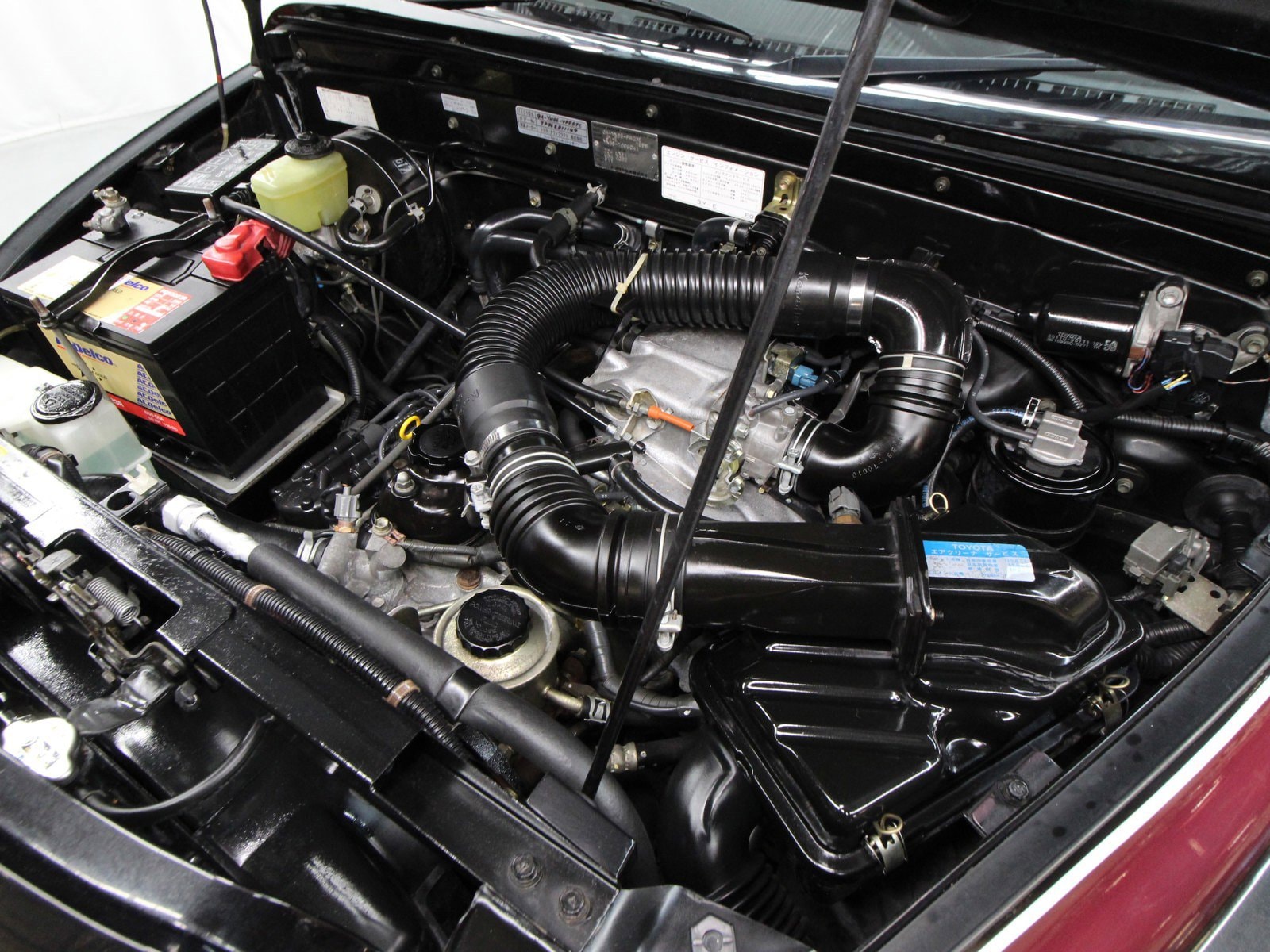 1996 Toyota Classic 27
